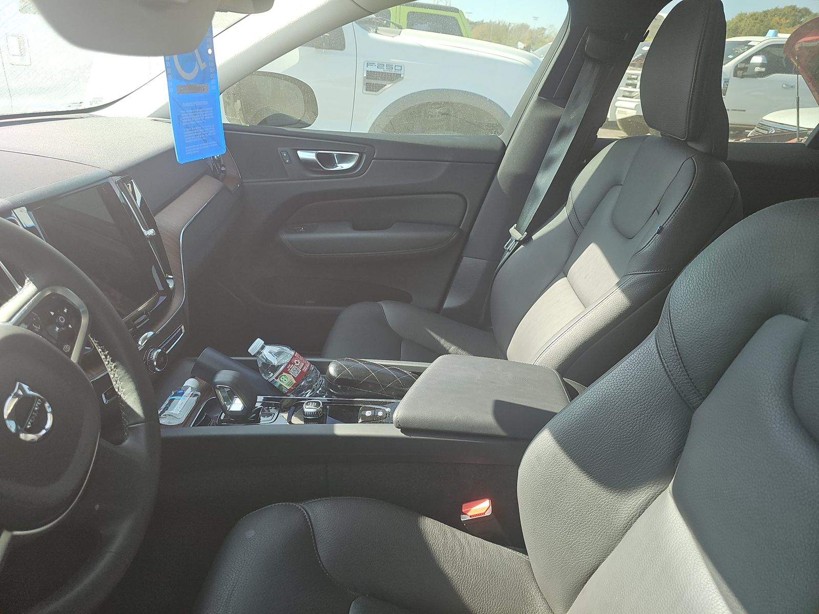 2024 Volvo XC60 B5 Plus AWD