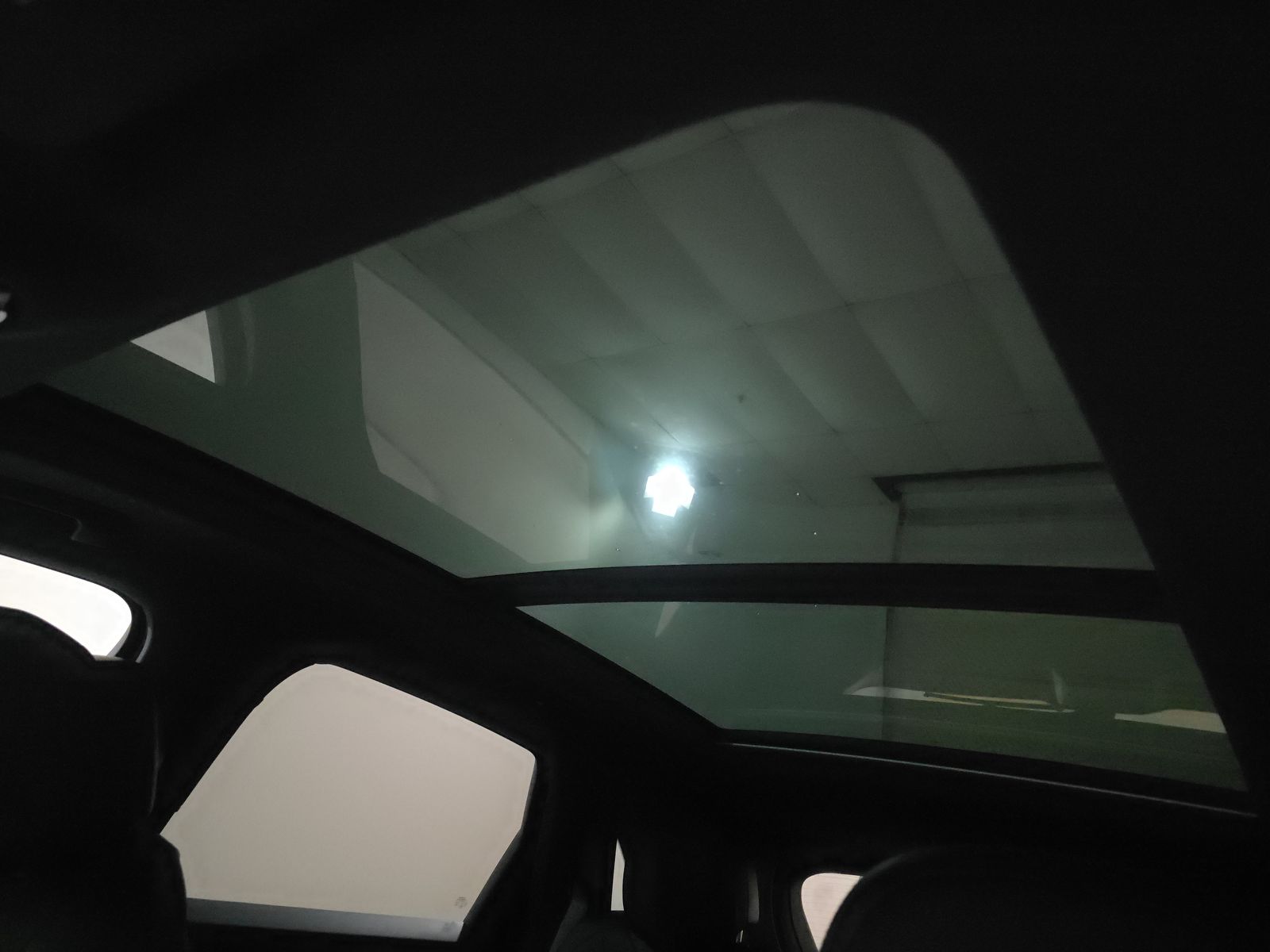 2022 Porsche Cayenne Platinum Edition AWD