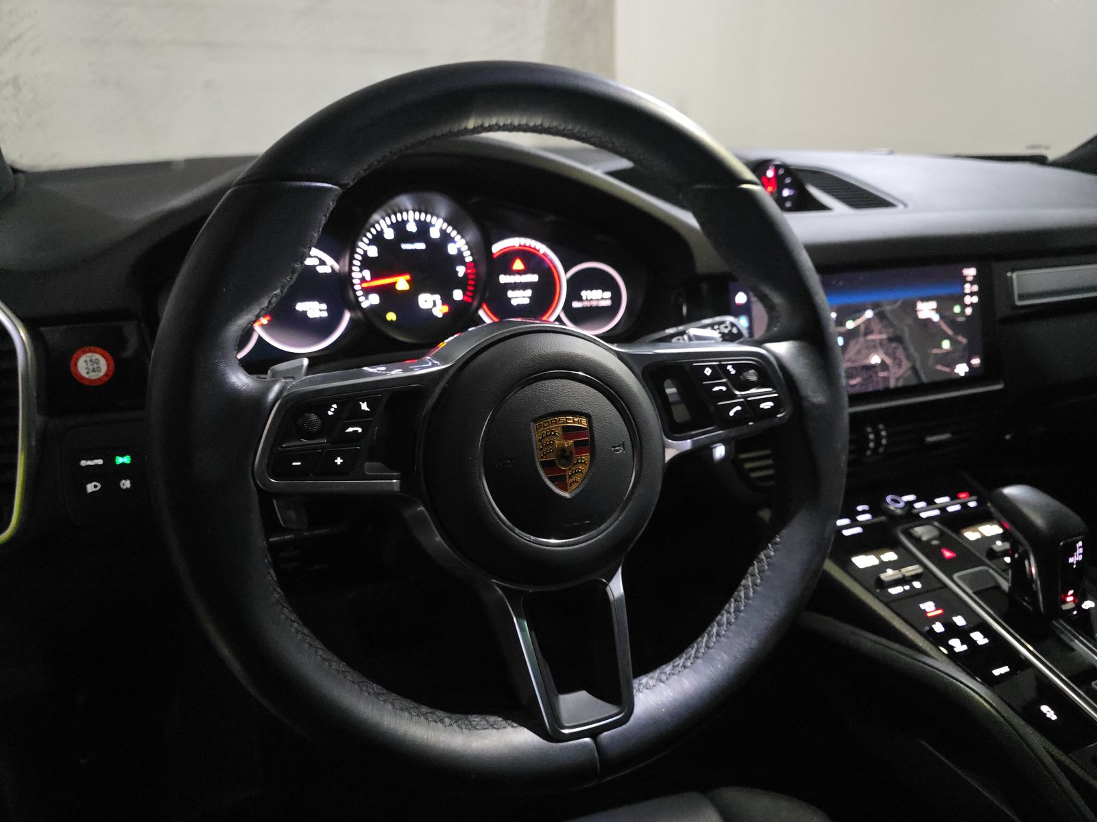 2022 Porsche Cayenne Platinum Edition AWD