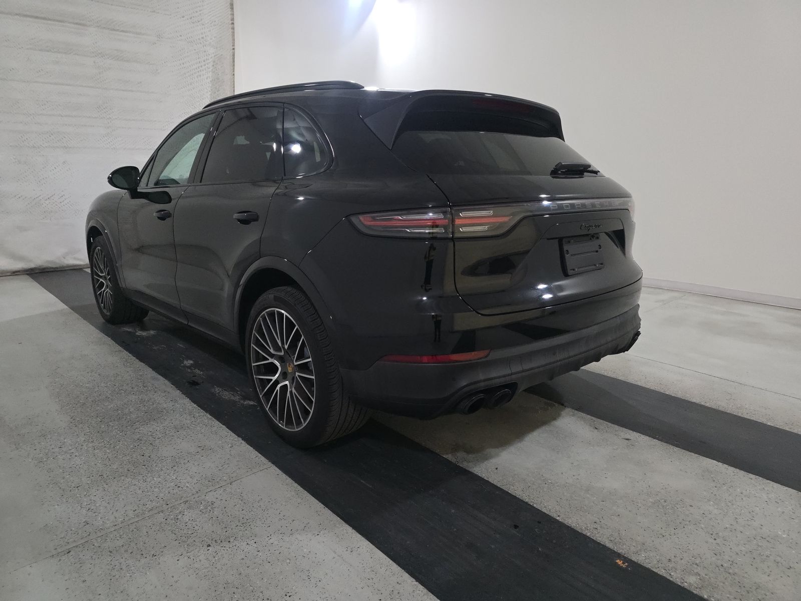 2022 Porsche Cayenne Platinum Edition AWD