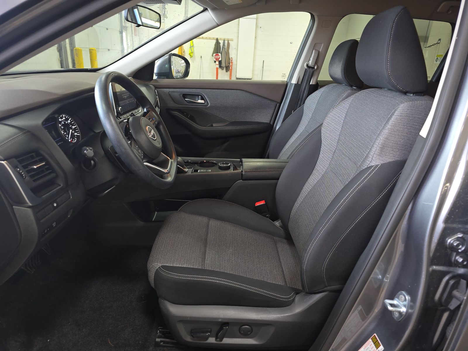 2023 Nissan Rogue SV AWD