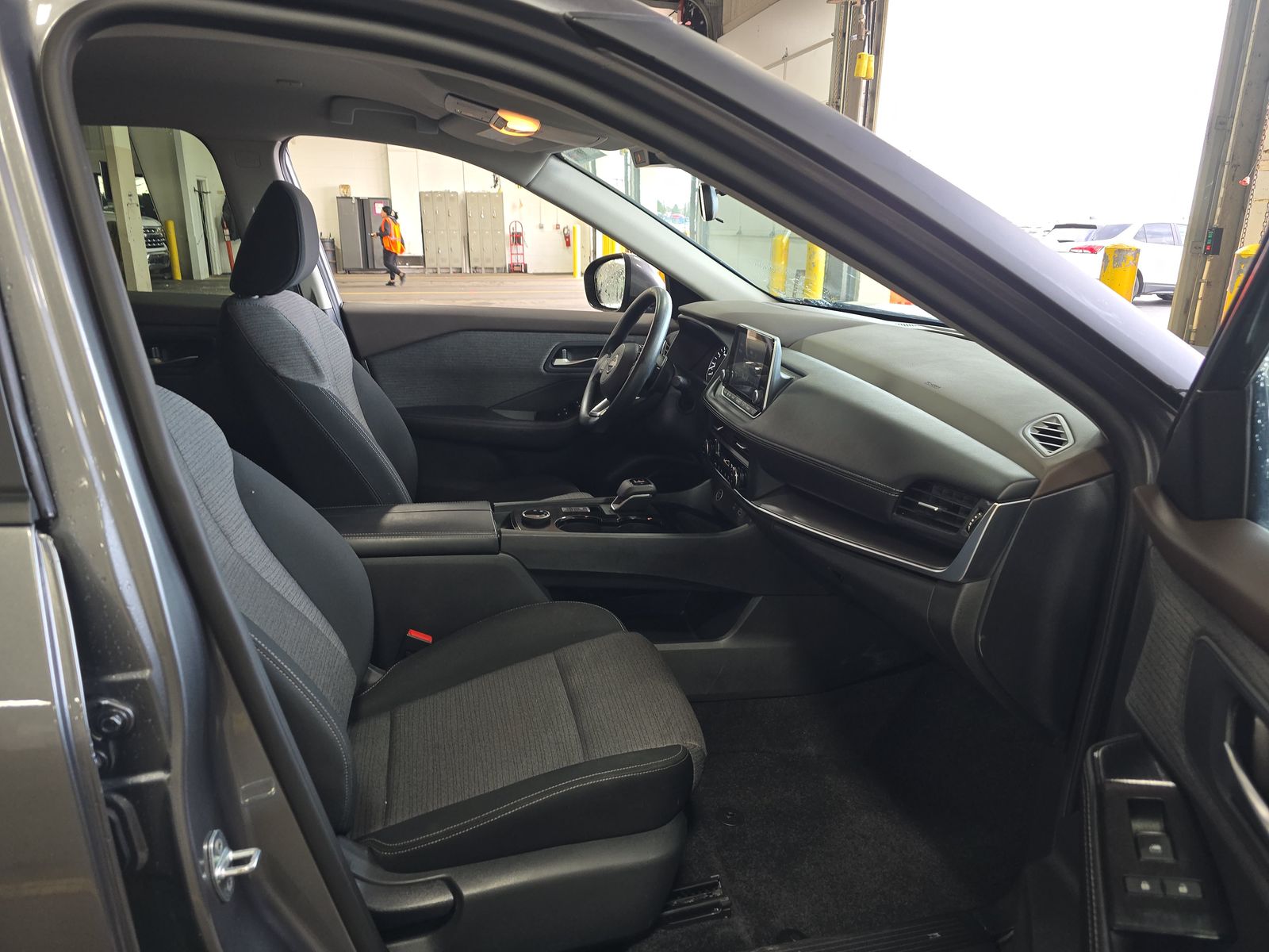 2023 Nissan Rogue SV AWD