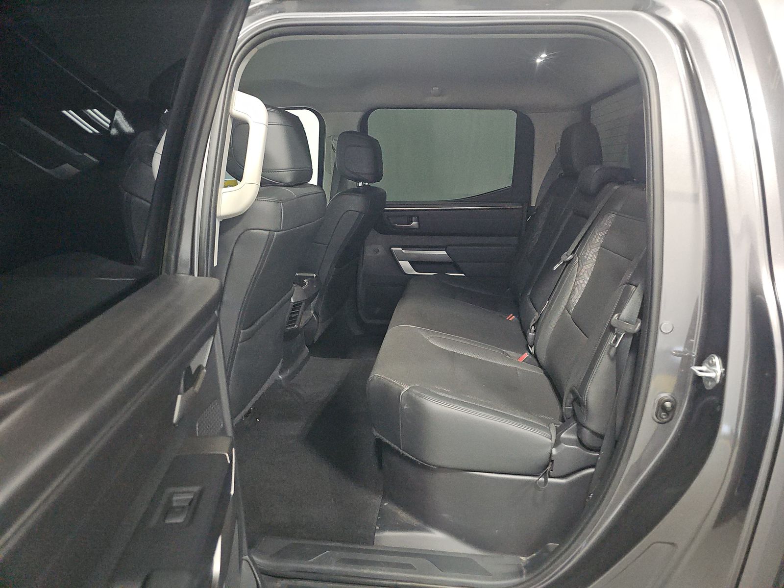 2022 Toyota Tundra SR5 AWD