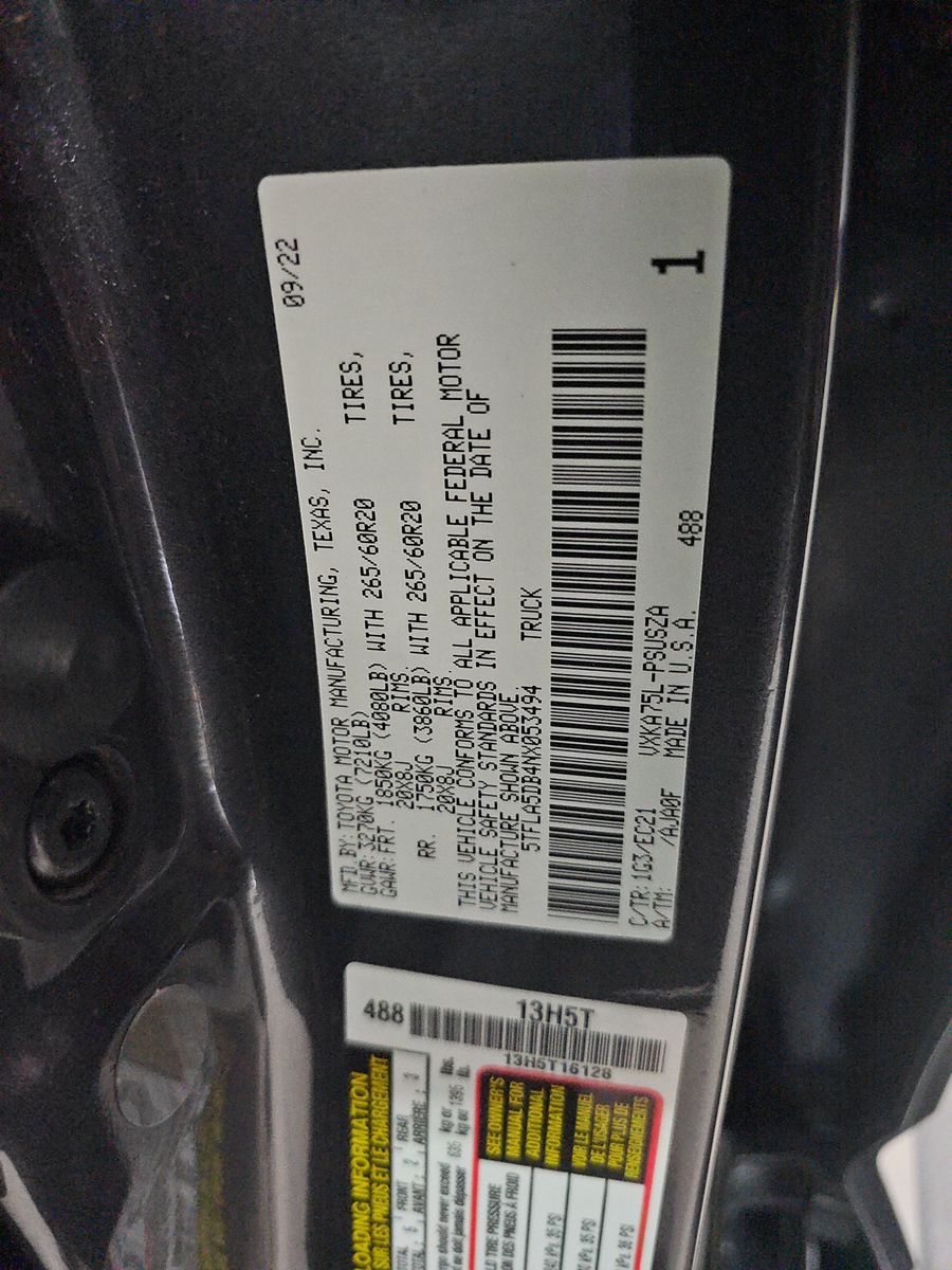 2022 Toyota Tundra SR5 AWD