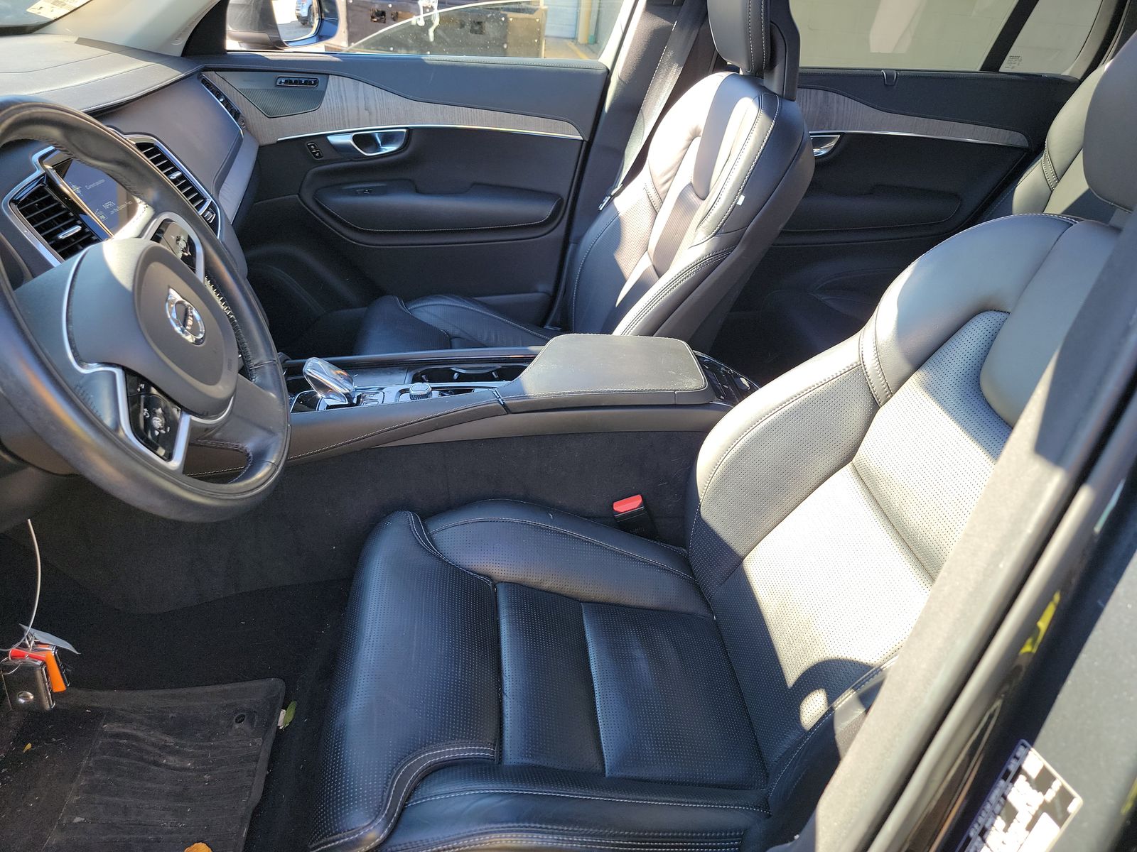 2021 Volvo XC90 Recharge T8 Inscription AWD