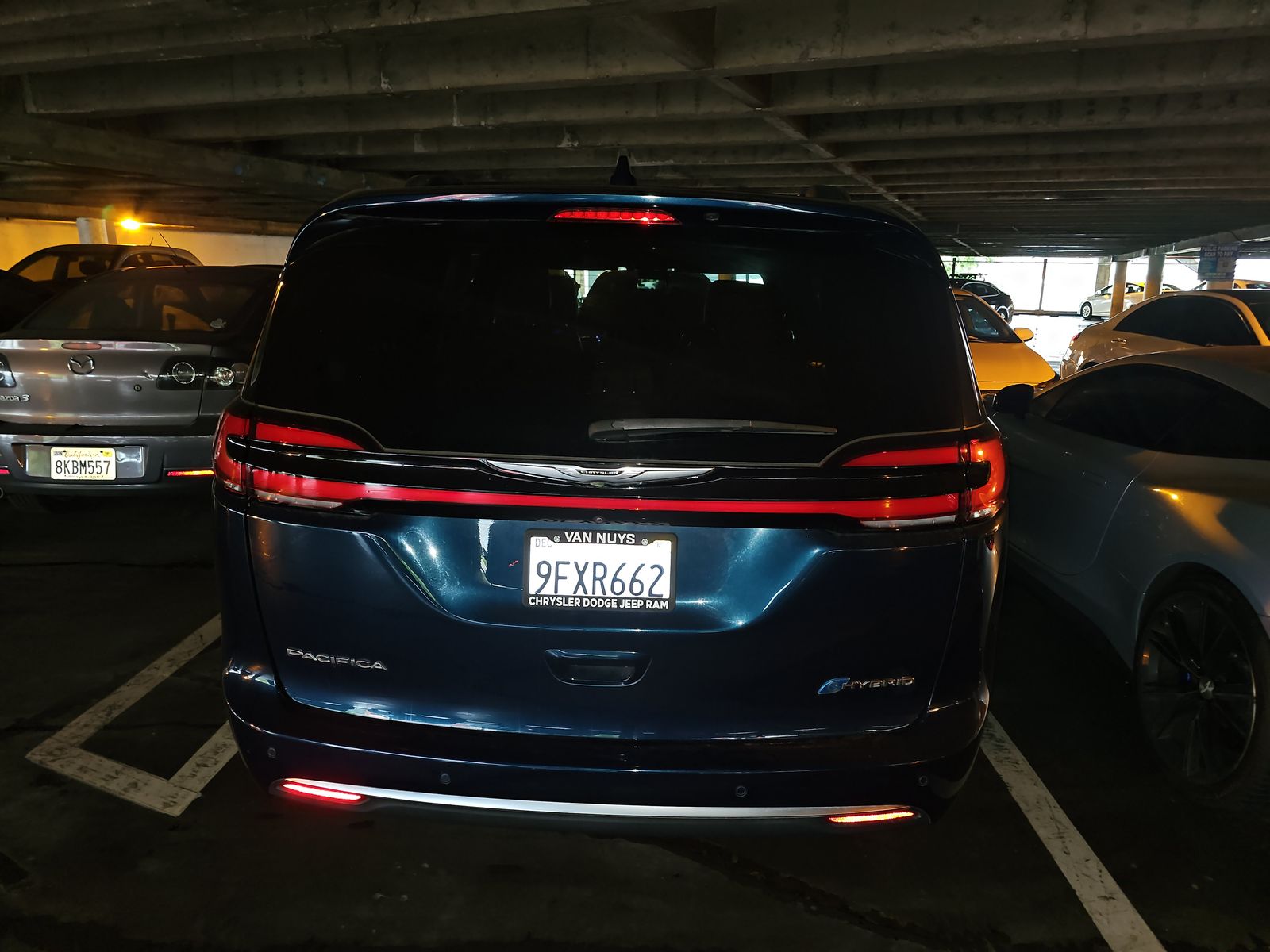 2022 Chrysler Pacifica Hybrid Pinnacle FWD