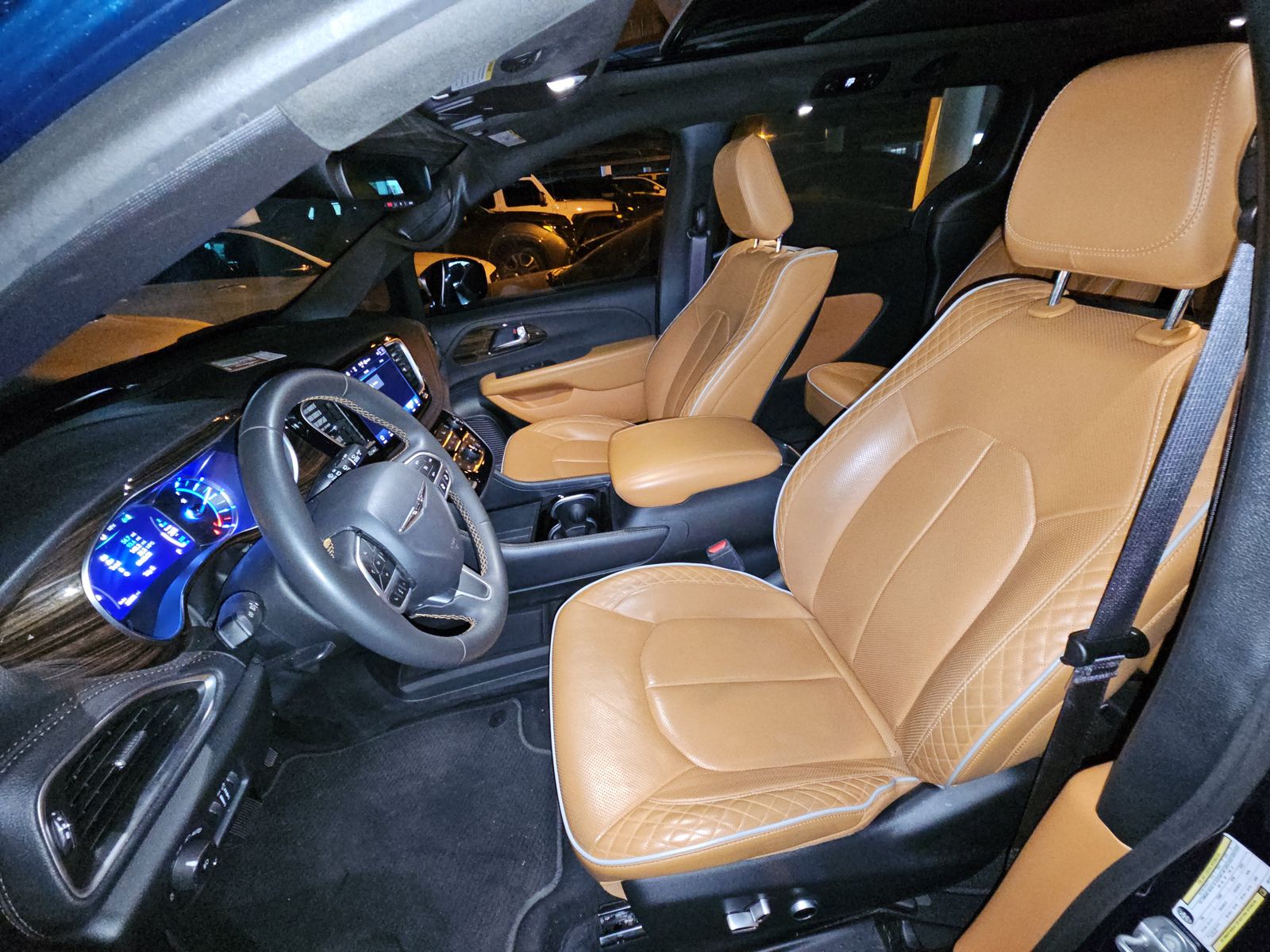 2022 Chrysler Pacifica Hybrid Pinnacle FWD