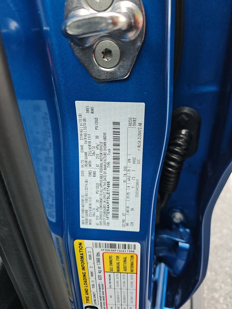 2025 Ford Ranger LARIAT AWD