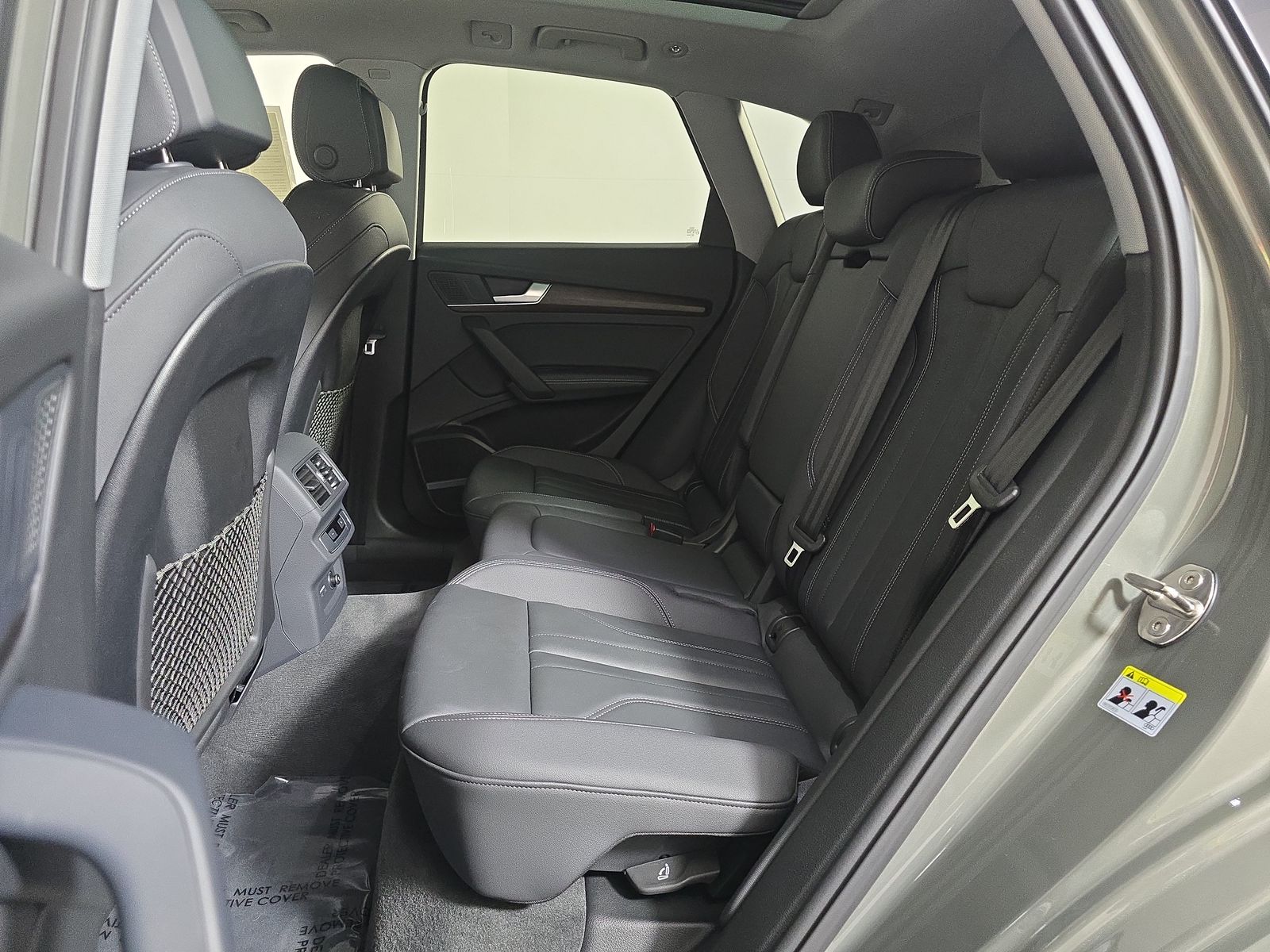 2024 Audi Q5 e Plug-In Hybrid S line Premium Plus AWD