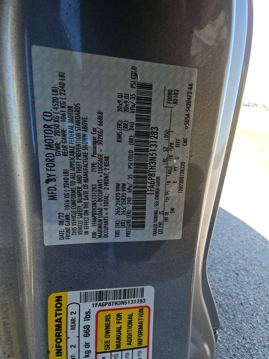 2022 Ford Mustang EcoBoost Premium RWD