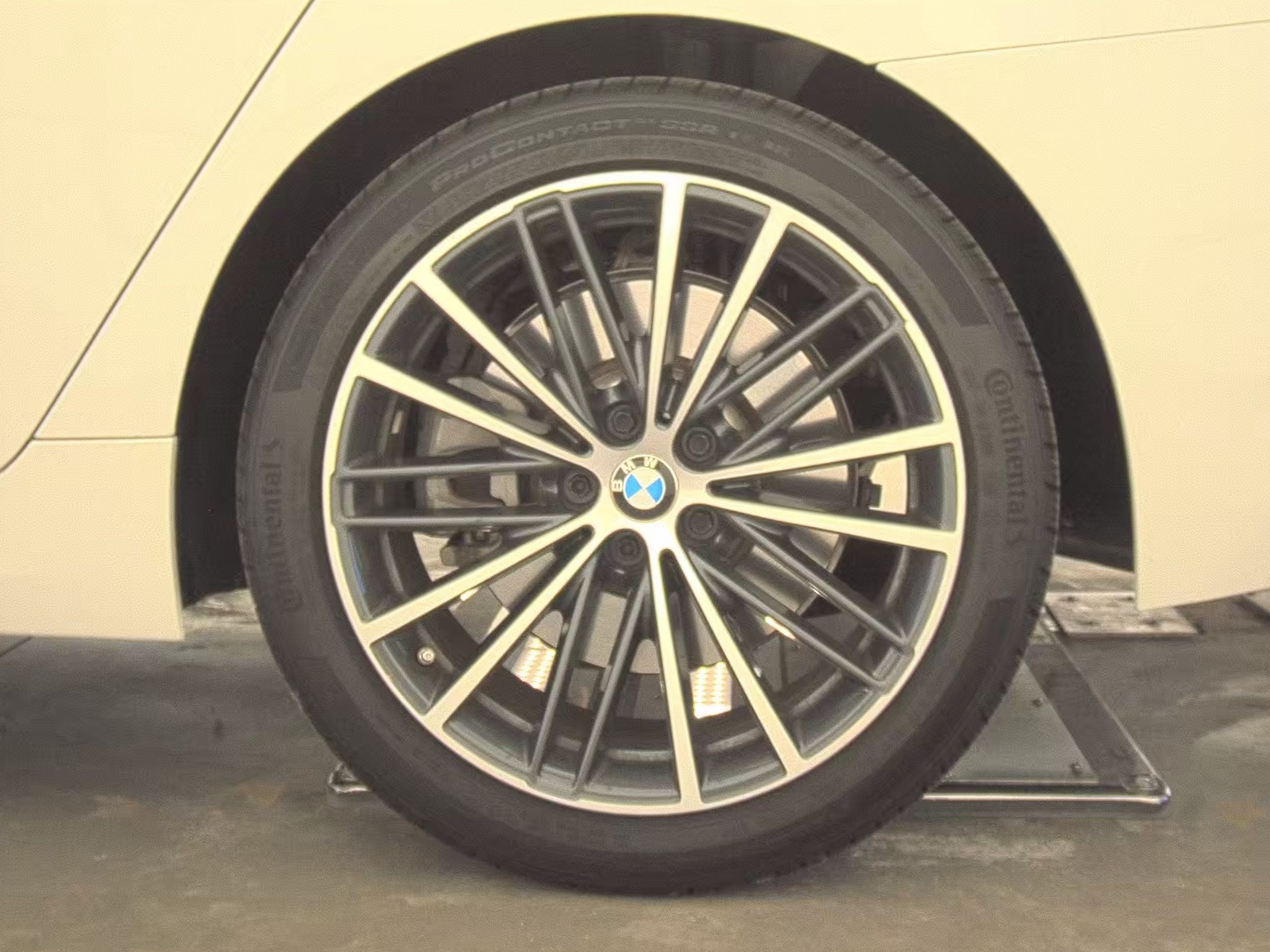 2023 BMW 5 Series 540i RWD