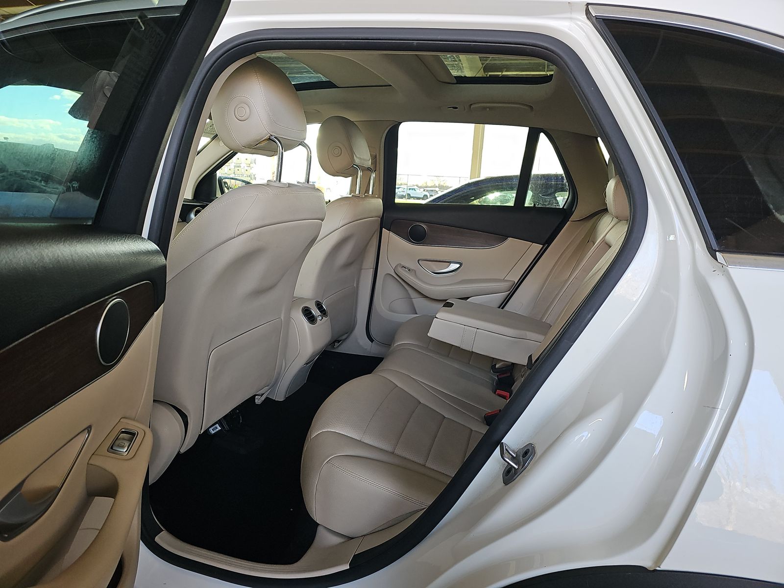 2022 Mercedes-Benz GLC GLC 300 AWD