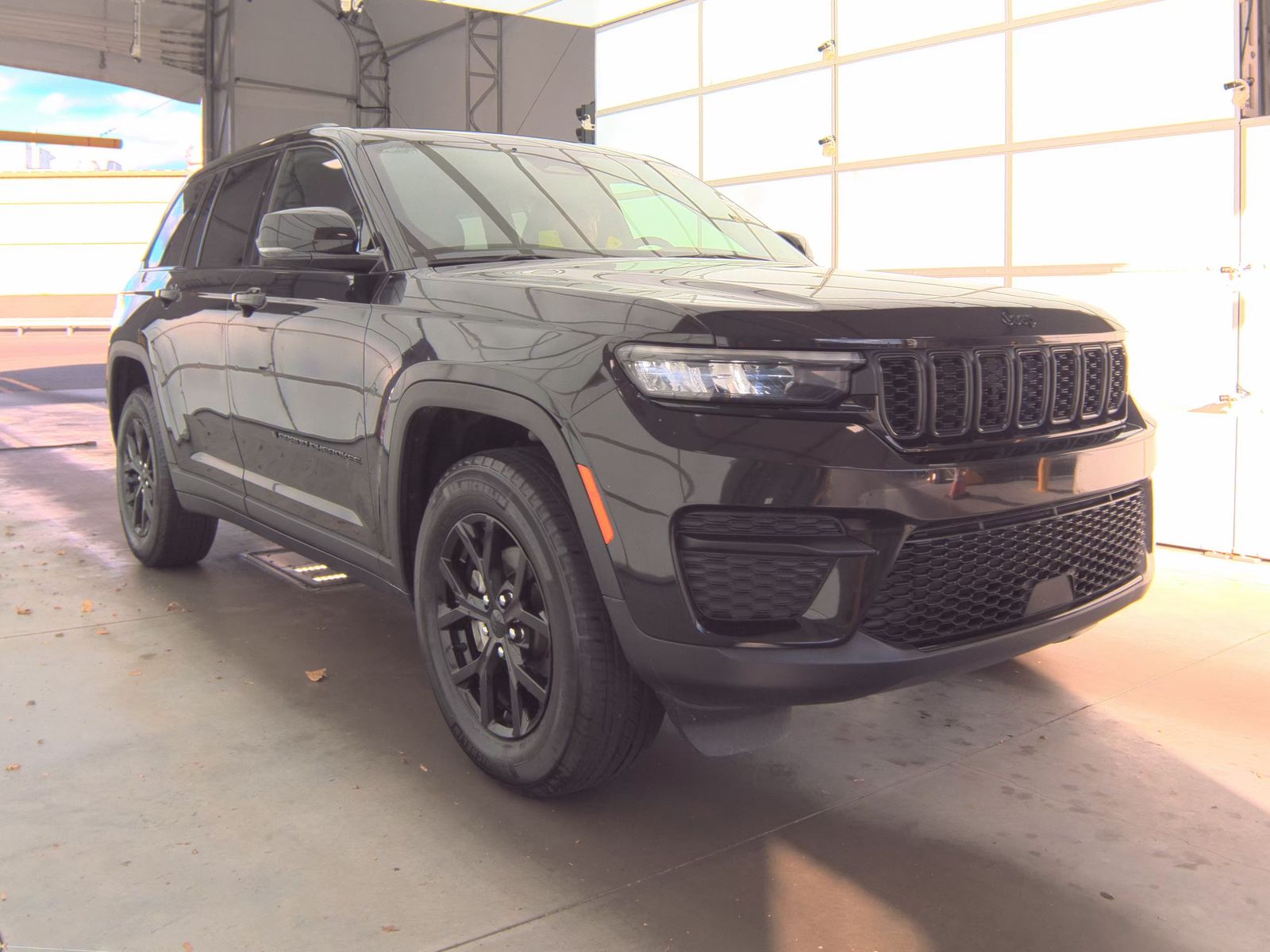 2024 Jeep Grand Cherokee Altitude AWD