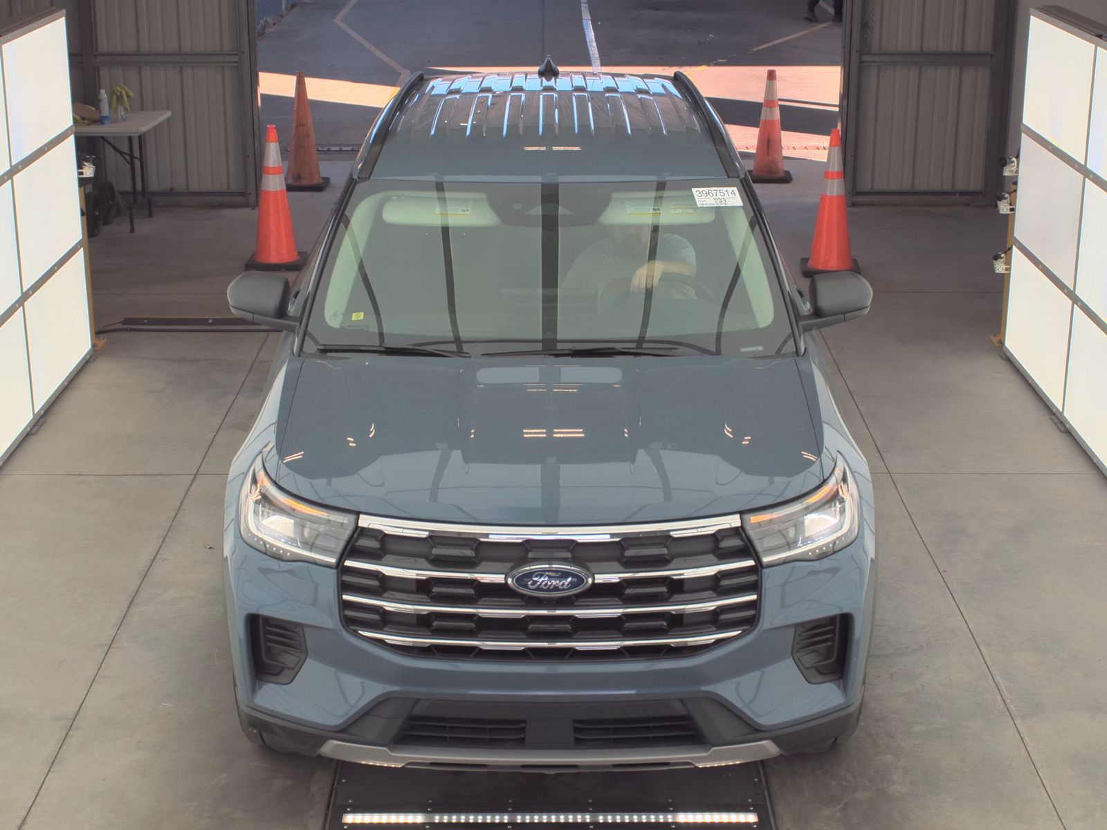 2025 Ford Explorer Active AWD