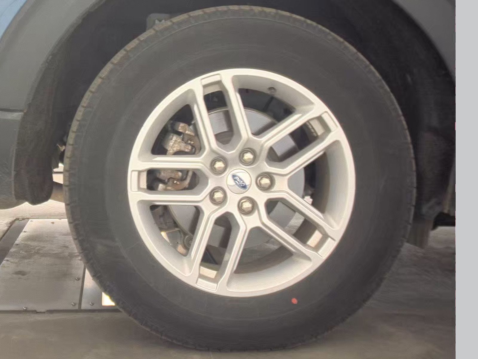 2025 Ford Explorer Active AWD