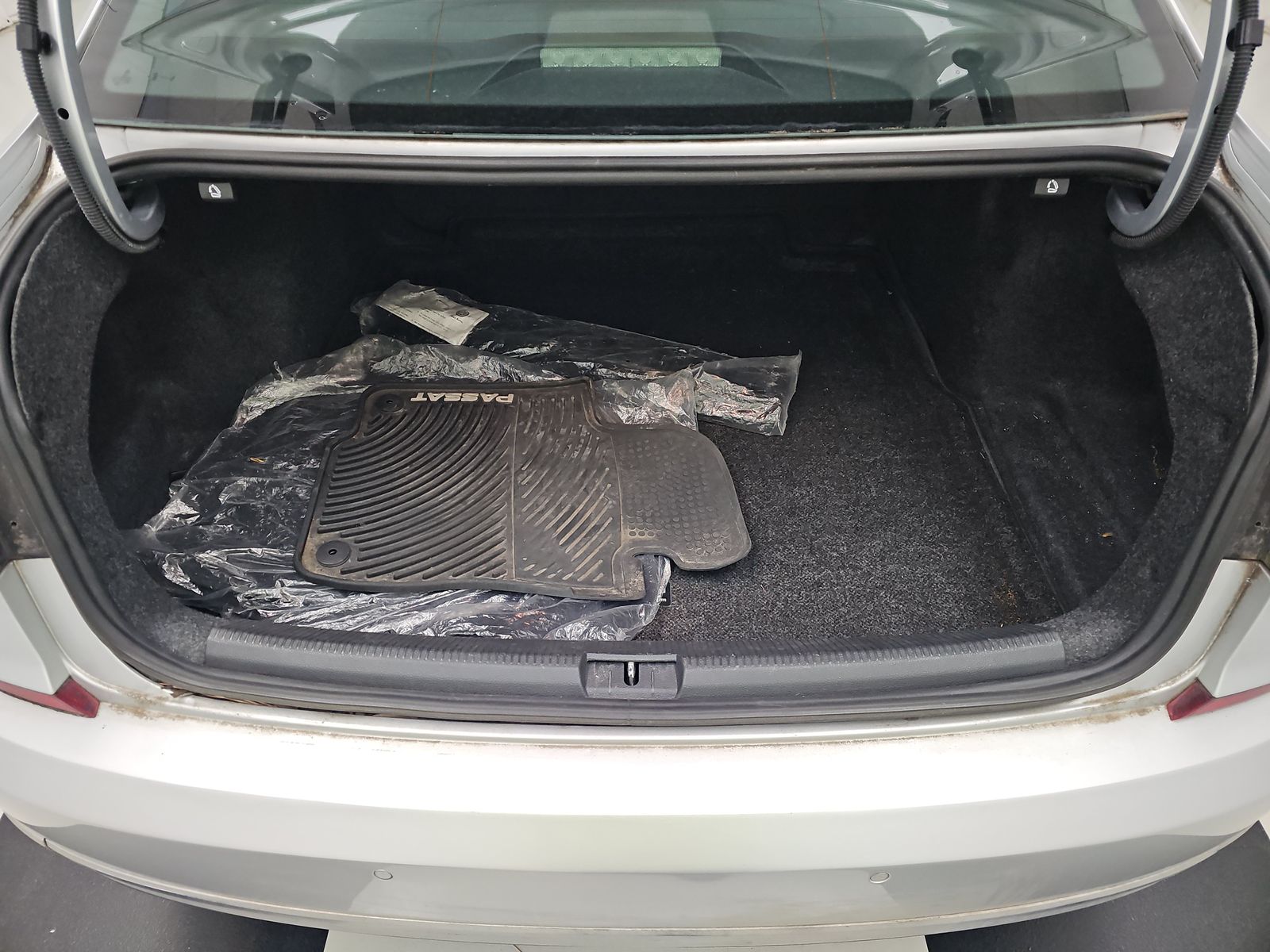 2019 Volkswagen Passat 2.0T SE R-Line FWD