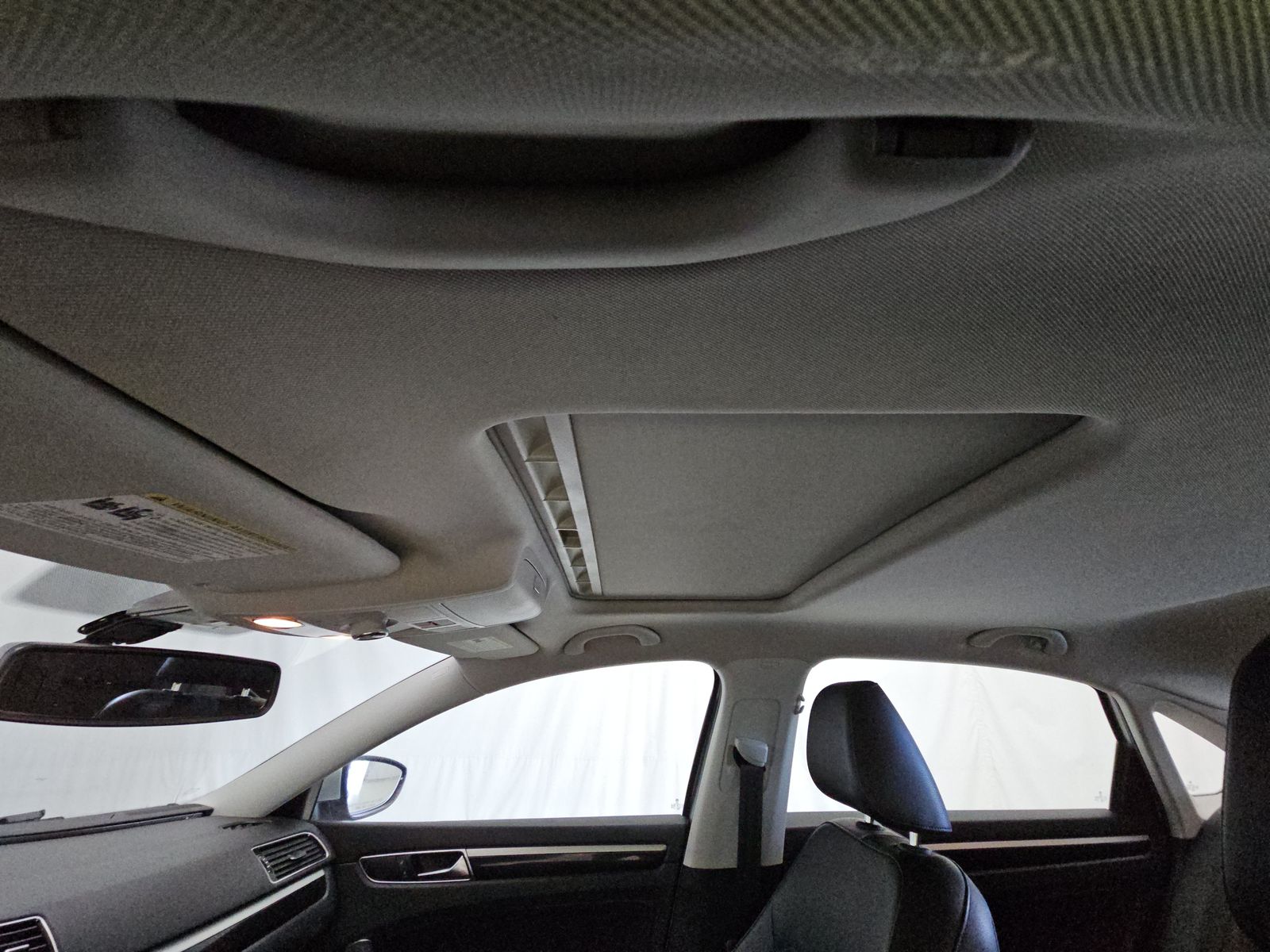 2019 Volkswagen Passat 2.0T SE R-Line FWD