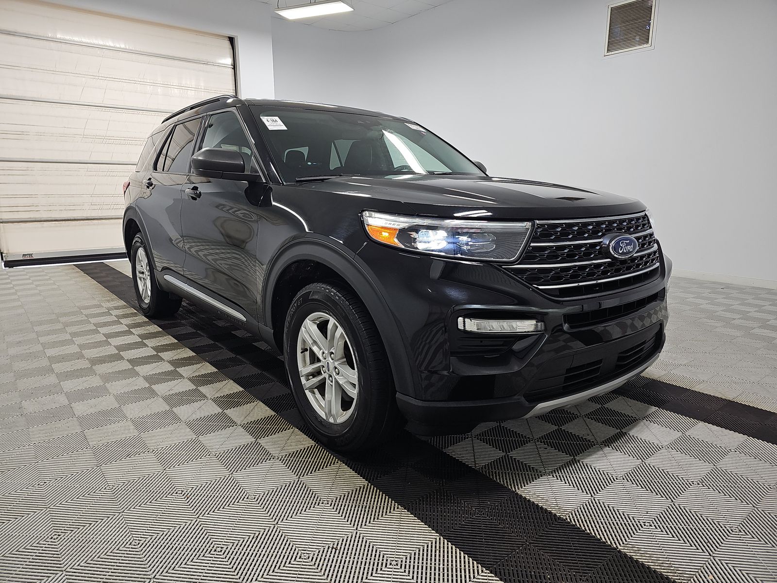 2022 Ford Explorer XLT AWD