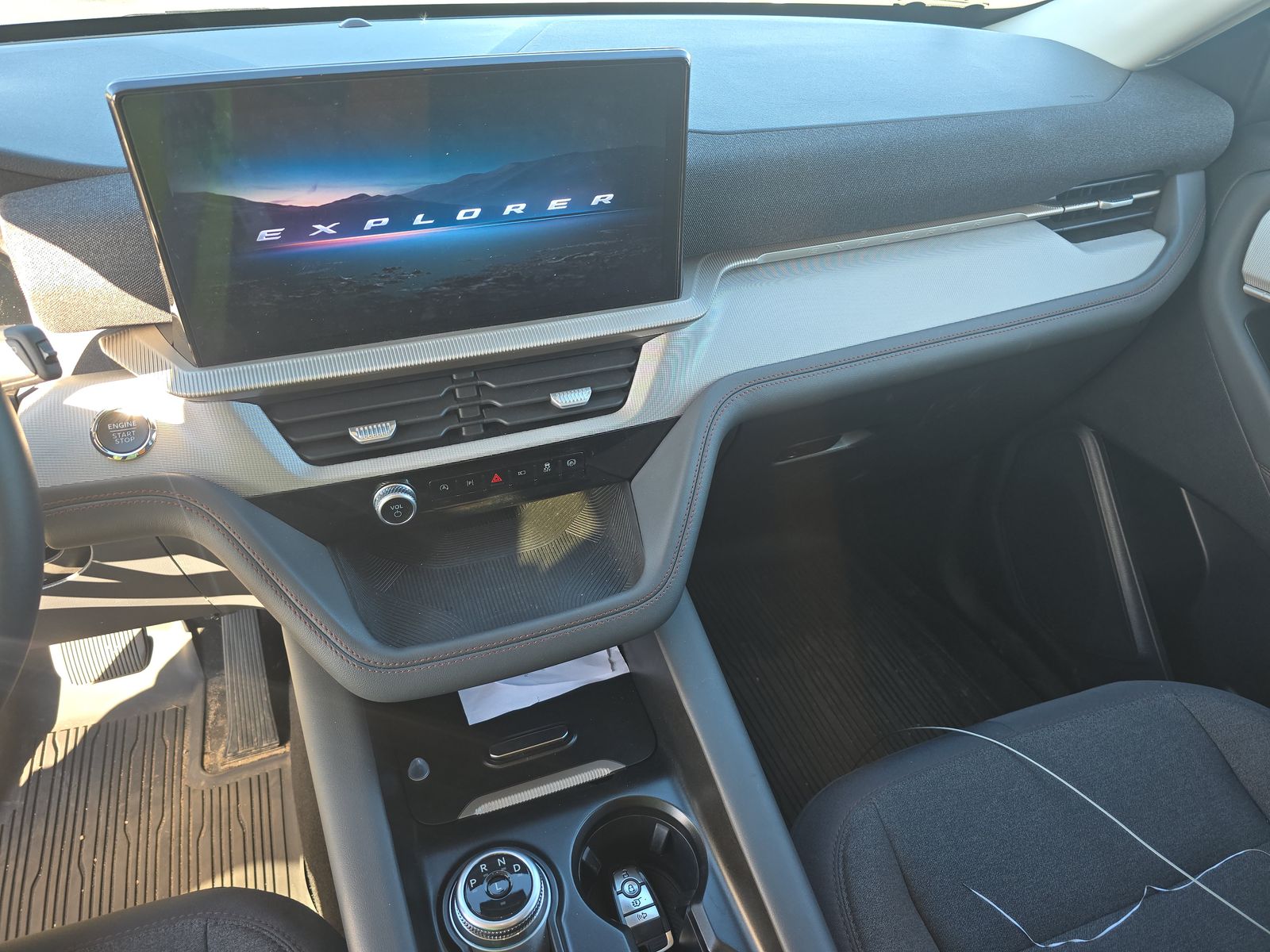 2025 Ford Explorer Active AWD