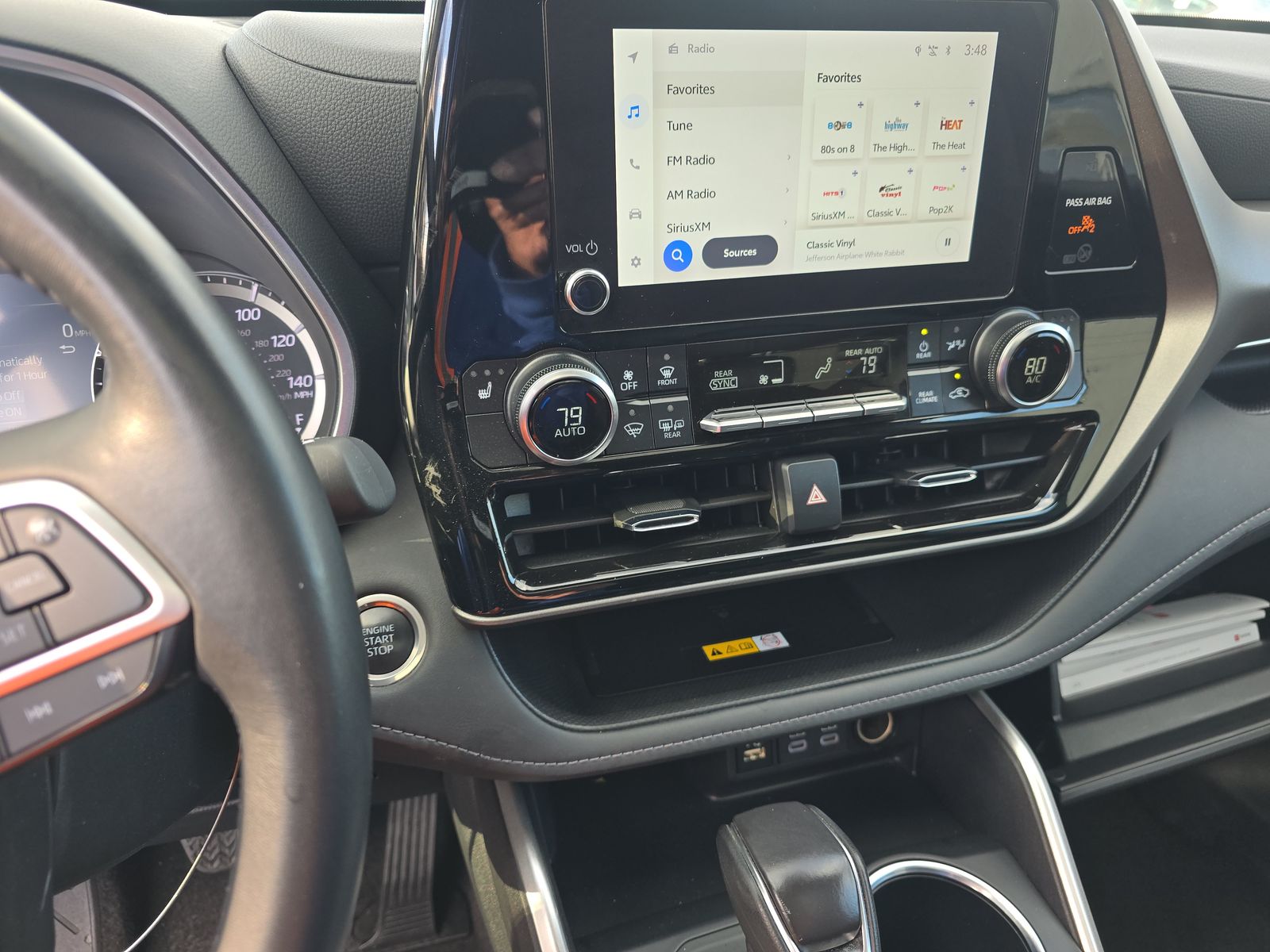 2024 Toyota Highlander XLE FWD