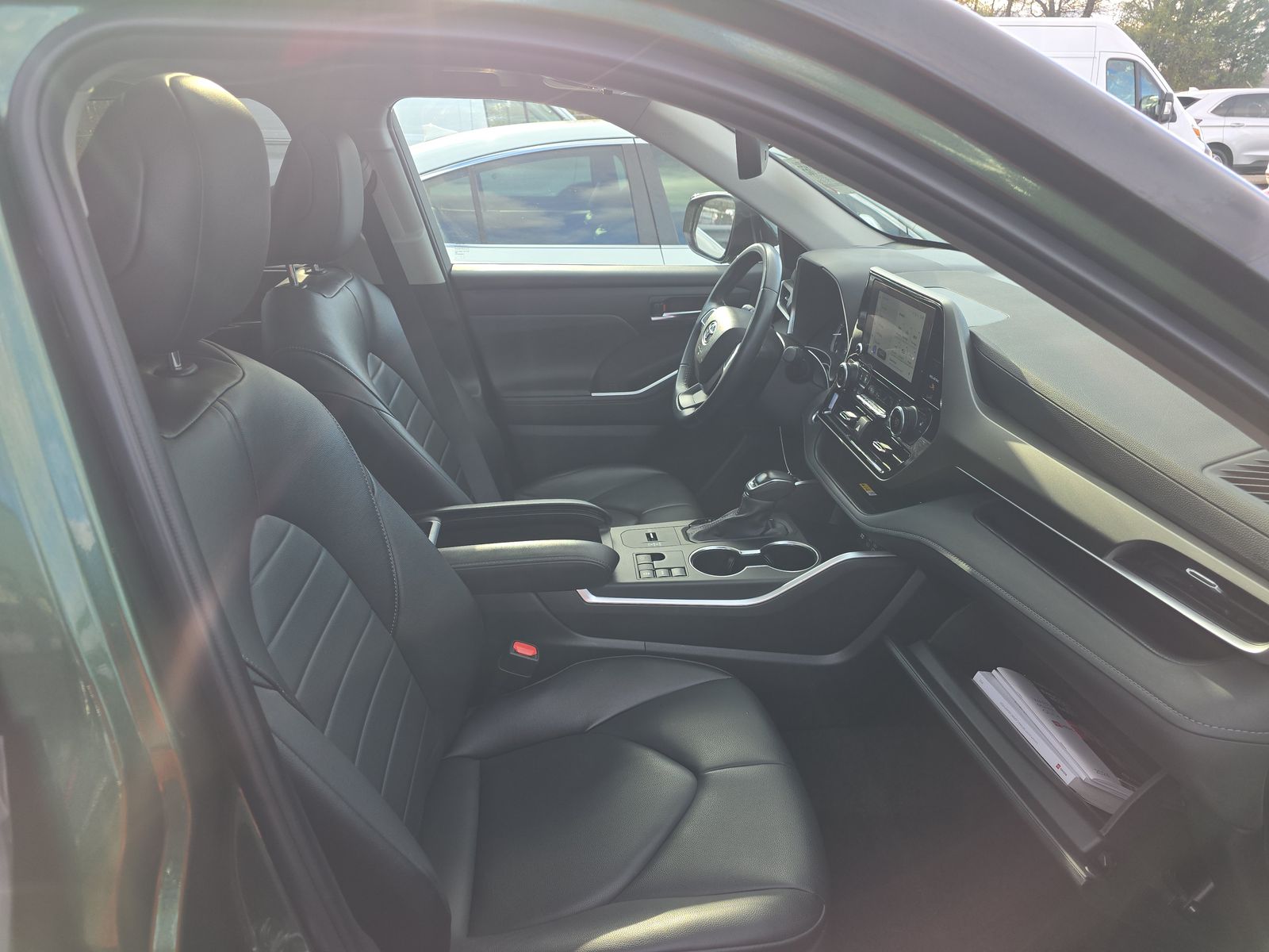 2024 Toyota Highlander XLE FWD