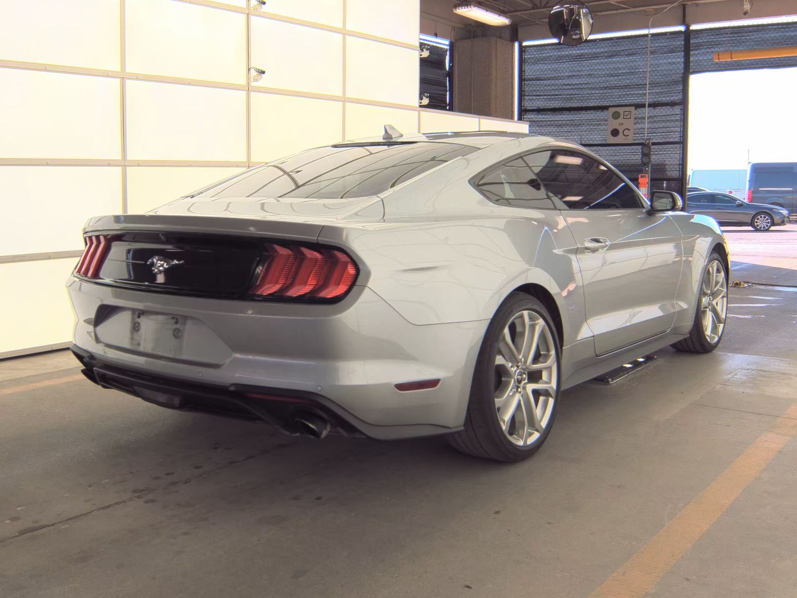 2022 Ford Mustang EcoBoost Premium RWD