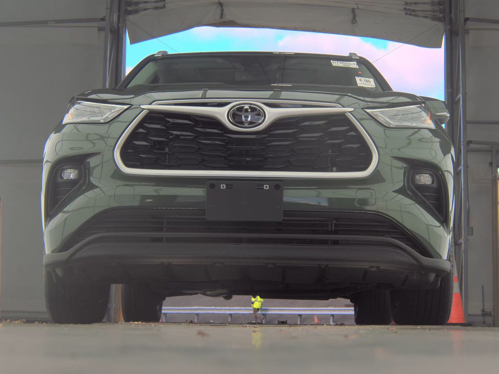 2024 Toyota Highlander XLE FWD