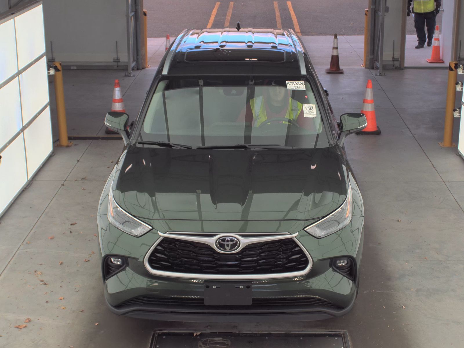 2024 Toyota Highlander XLE FWD