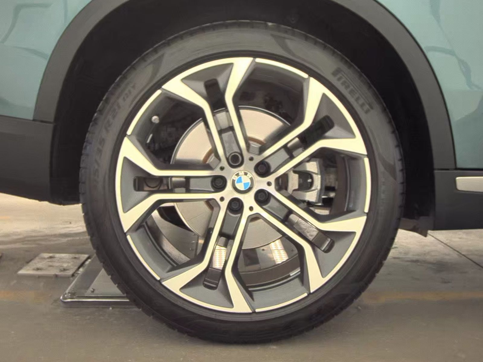 2024 BMW X5 sDrive40i RWD