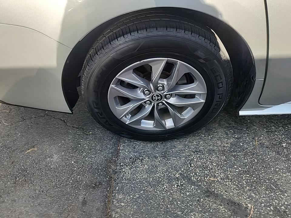 2021 Toyota Sienna LE FWD