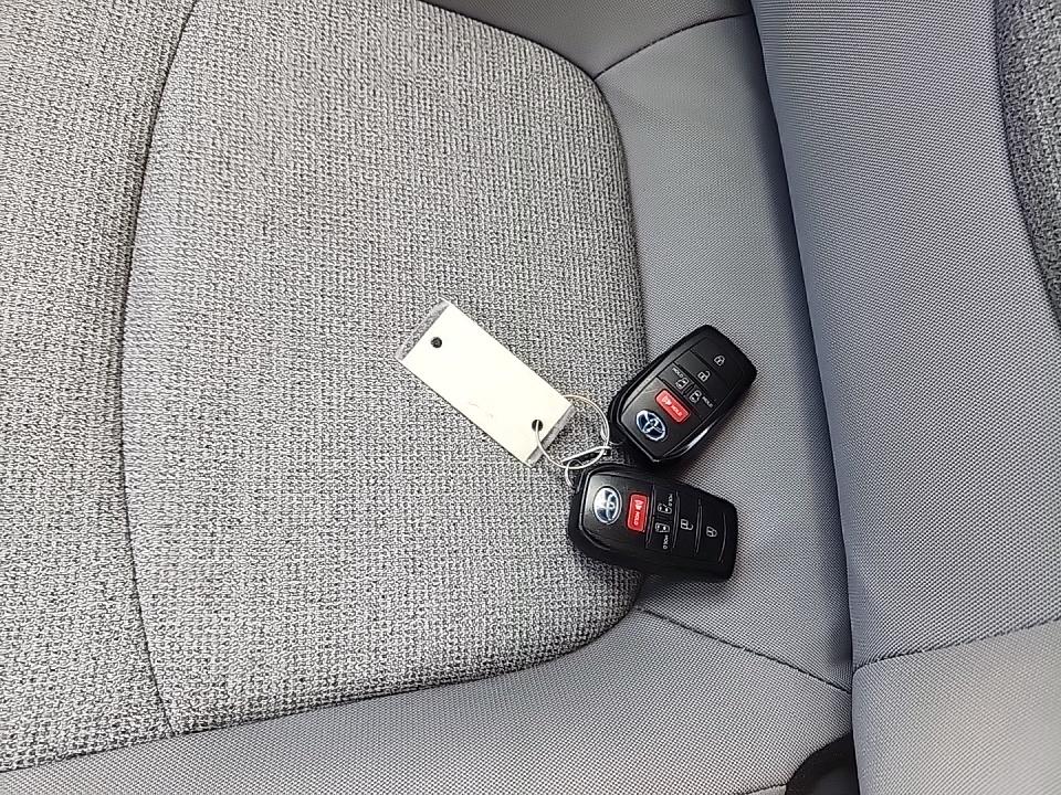 2021 Toyota Sienna LE FWD