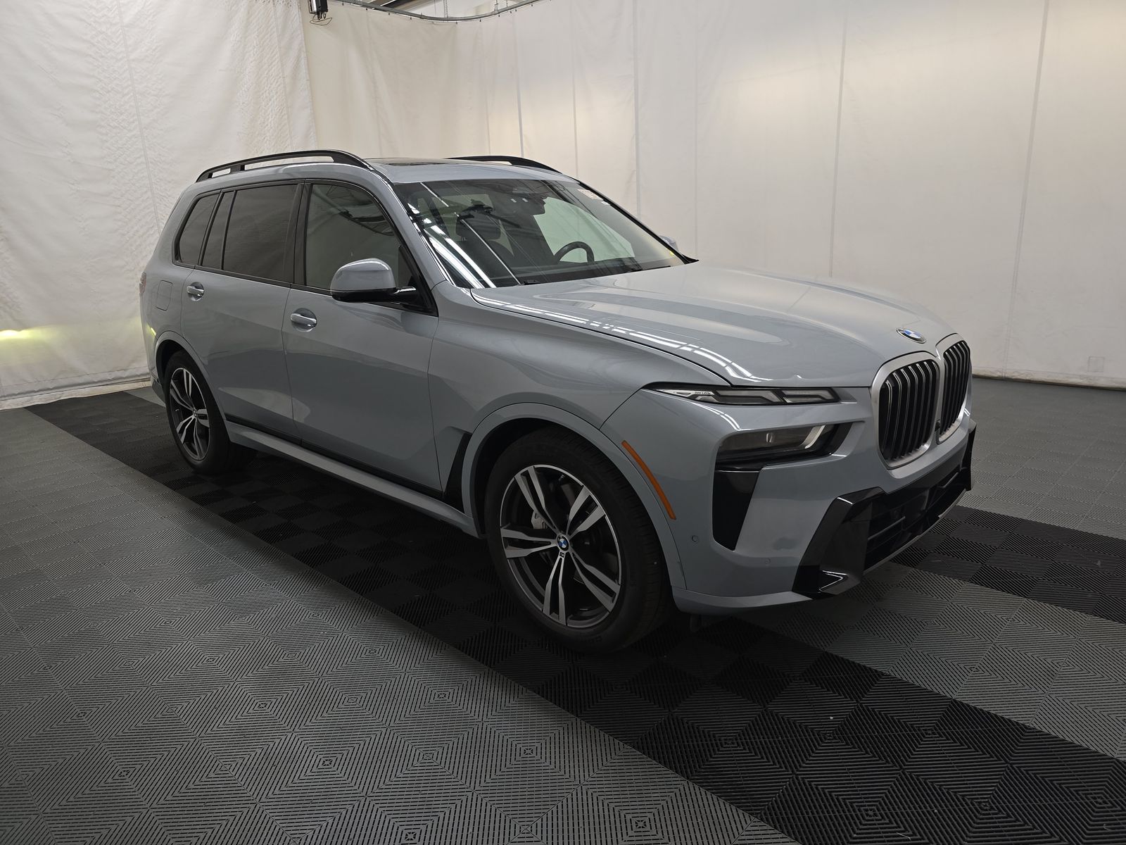 2023 BMW X7 xDrive40i AWD