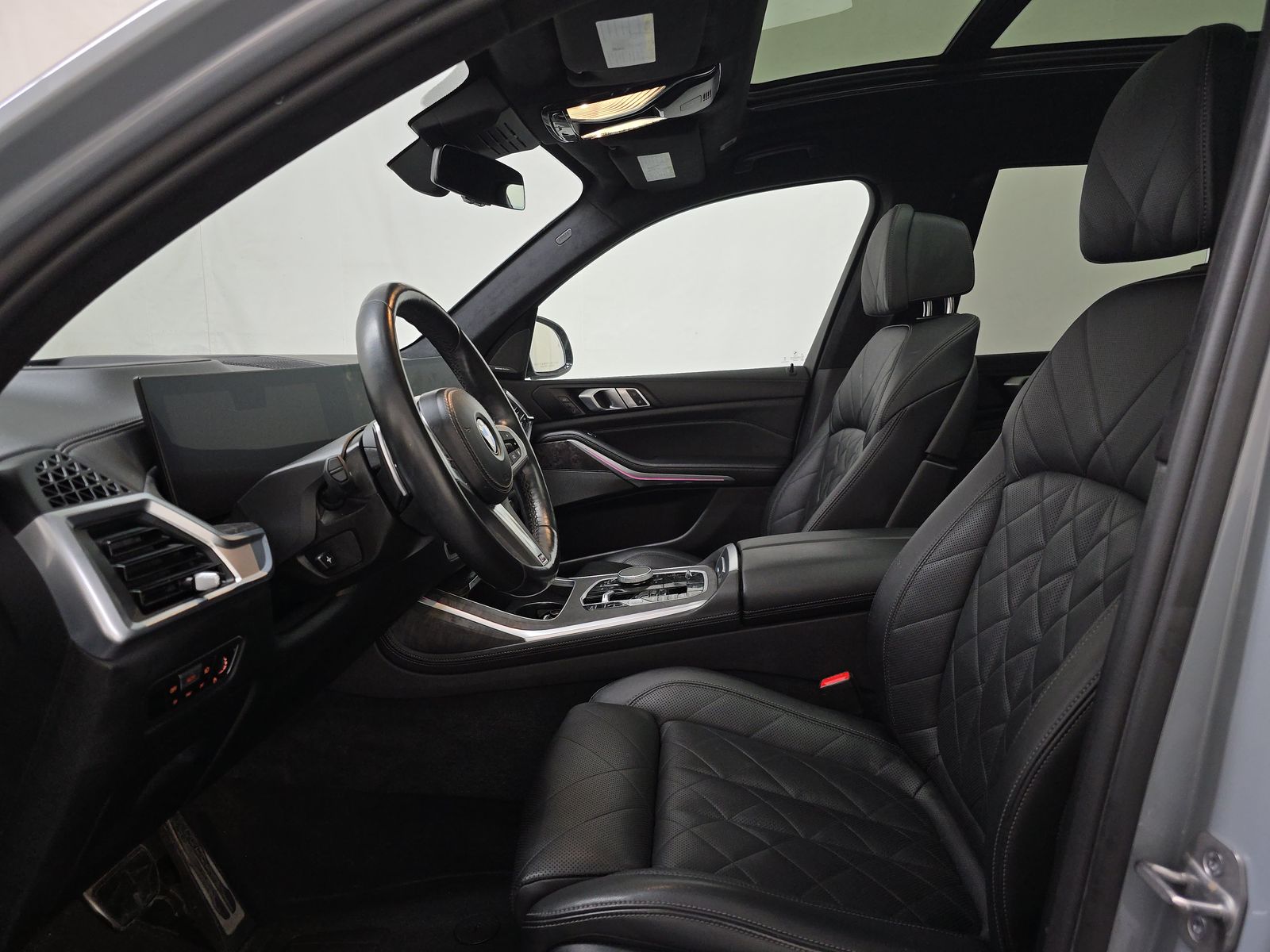 2023 BMW X7 xDrive40i AWD