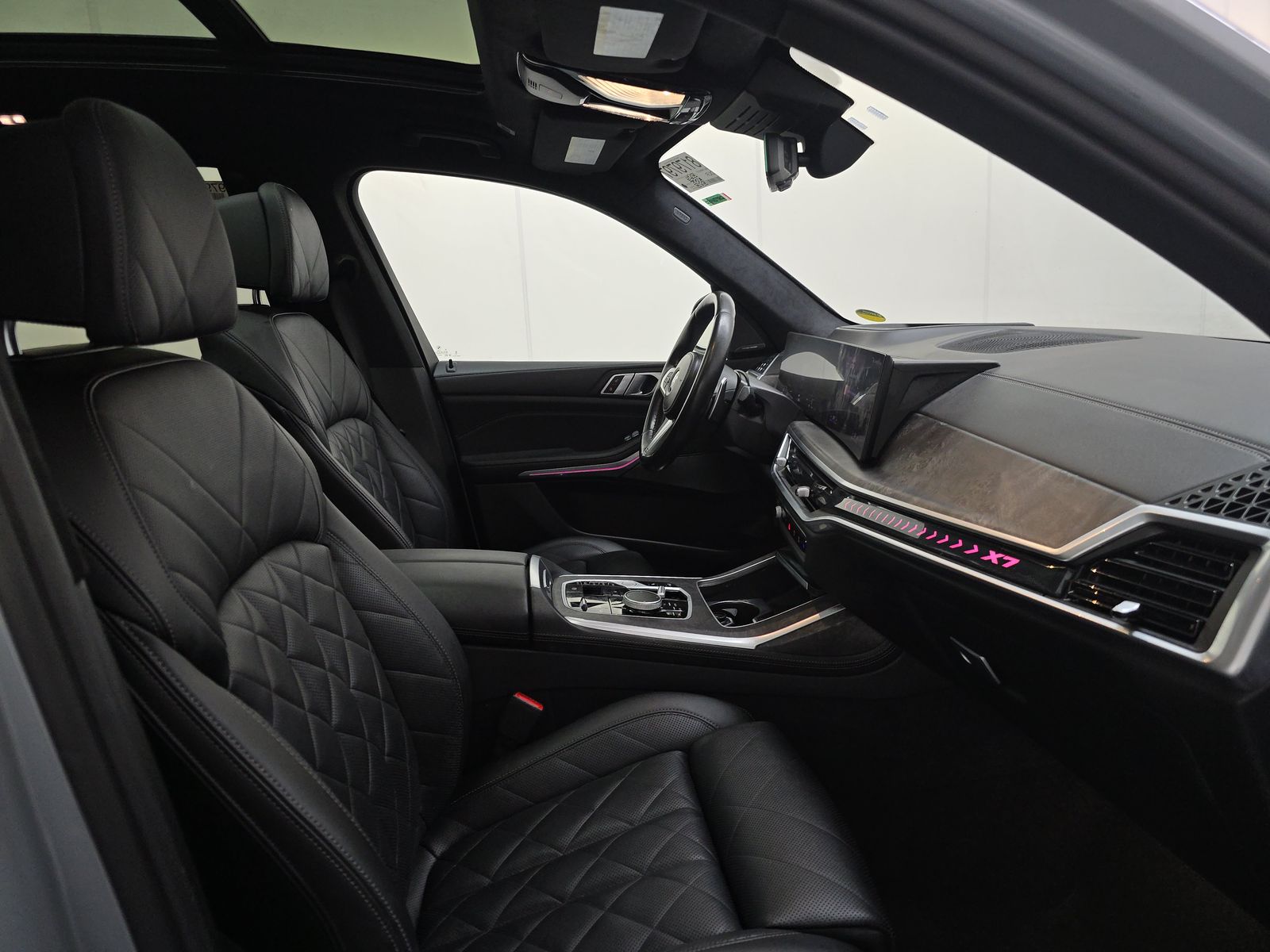 2023 BMW X7 xDrive40i AWD