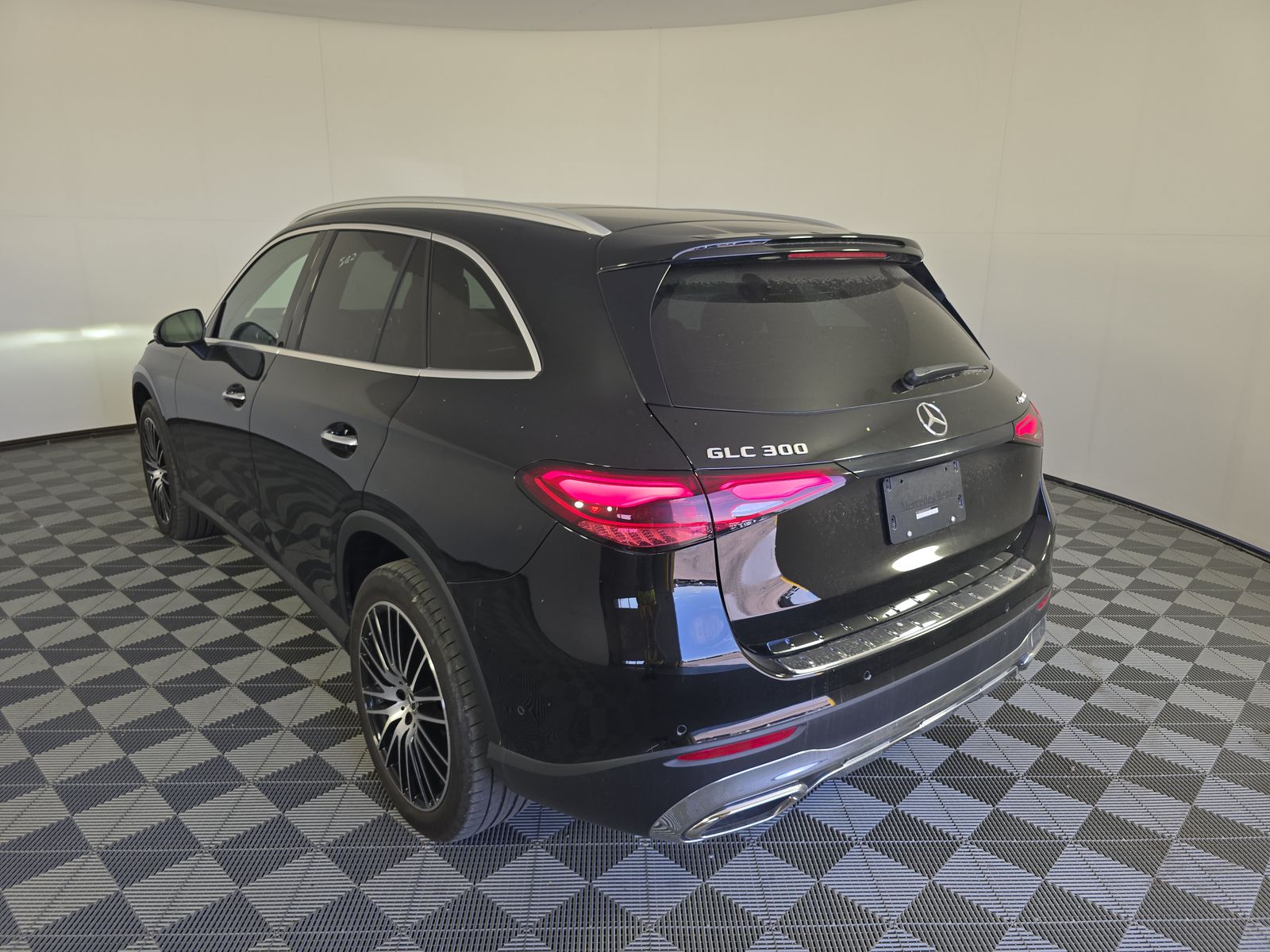 2024 Mercedes-Benz GLC GLC 300 AWD