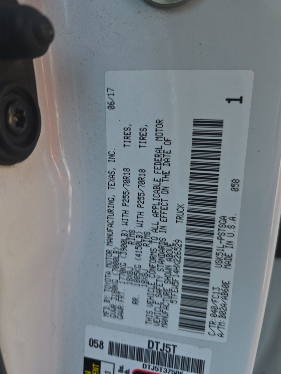 2017 Toyota Tundra SR5 RWD