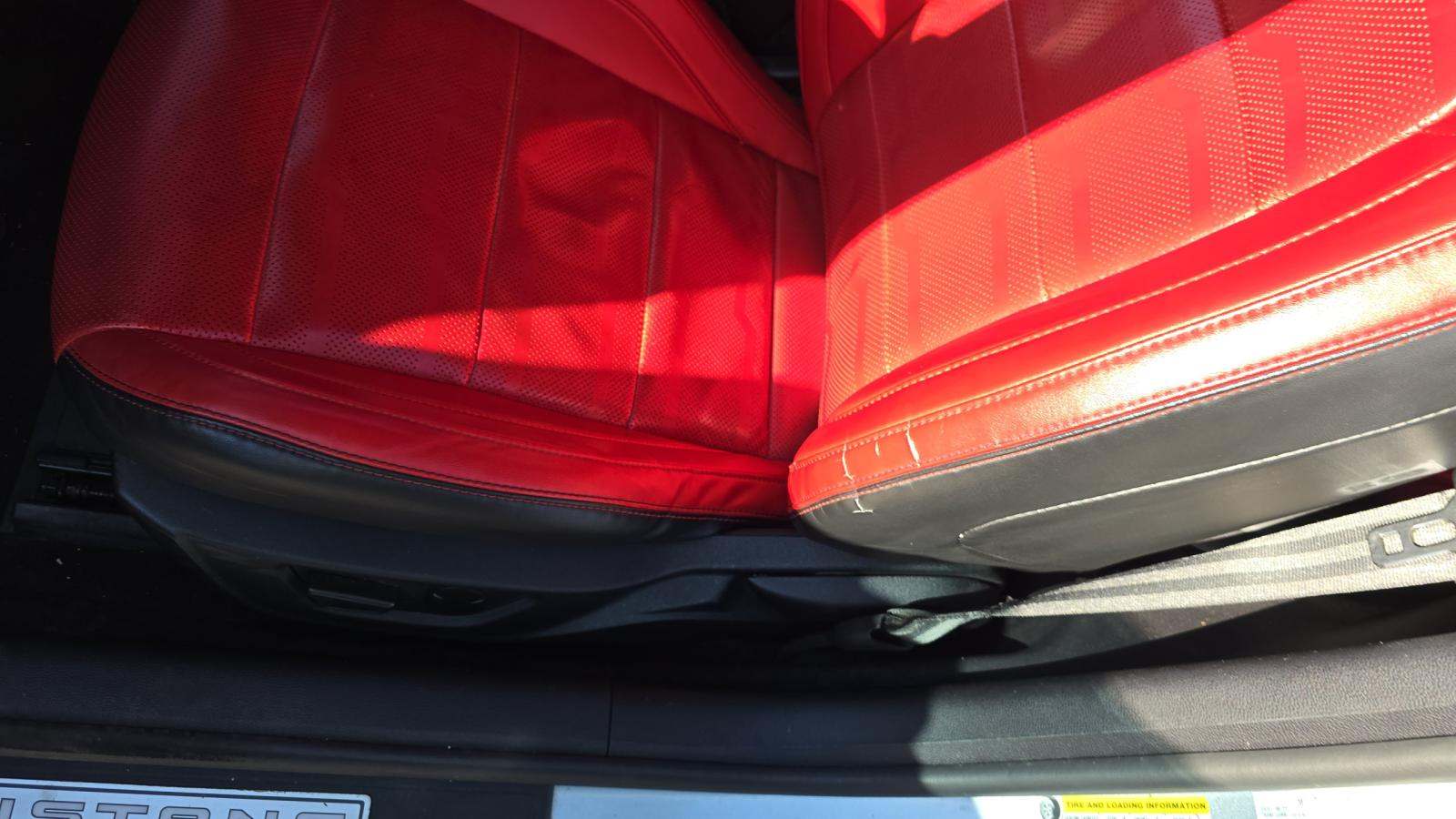 2022 Ford Mustang EcoBoost Premium RWD