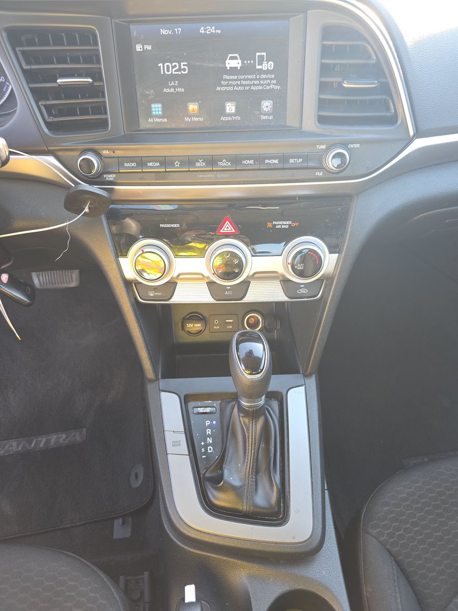 2019 Hyundai Elantra SEL FWD