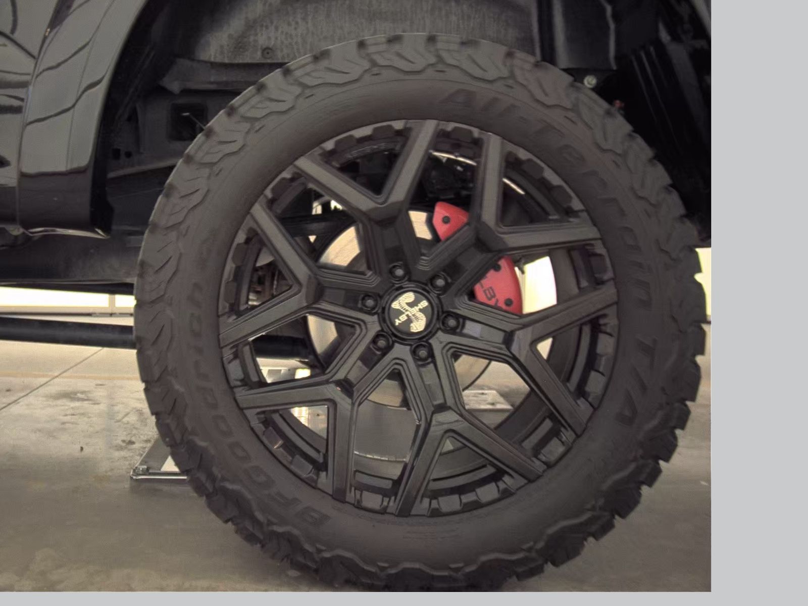 2023 Ford F-150 Lariat AWD