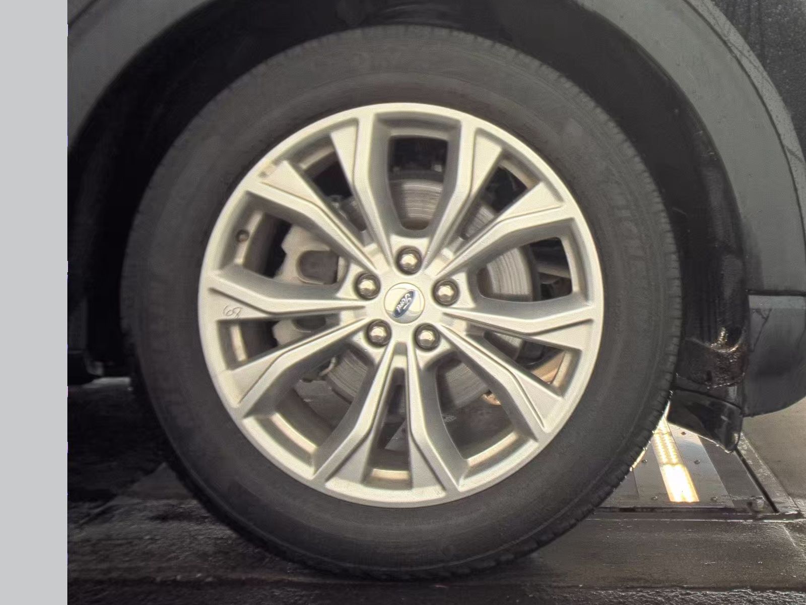 2023 Ford Explorer Limited RWD