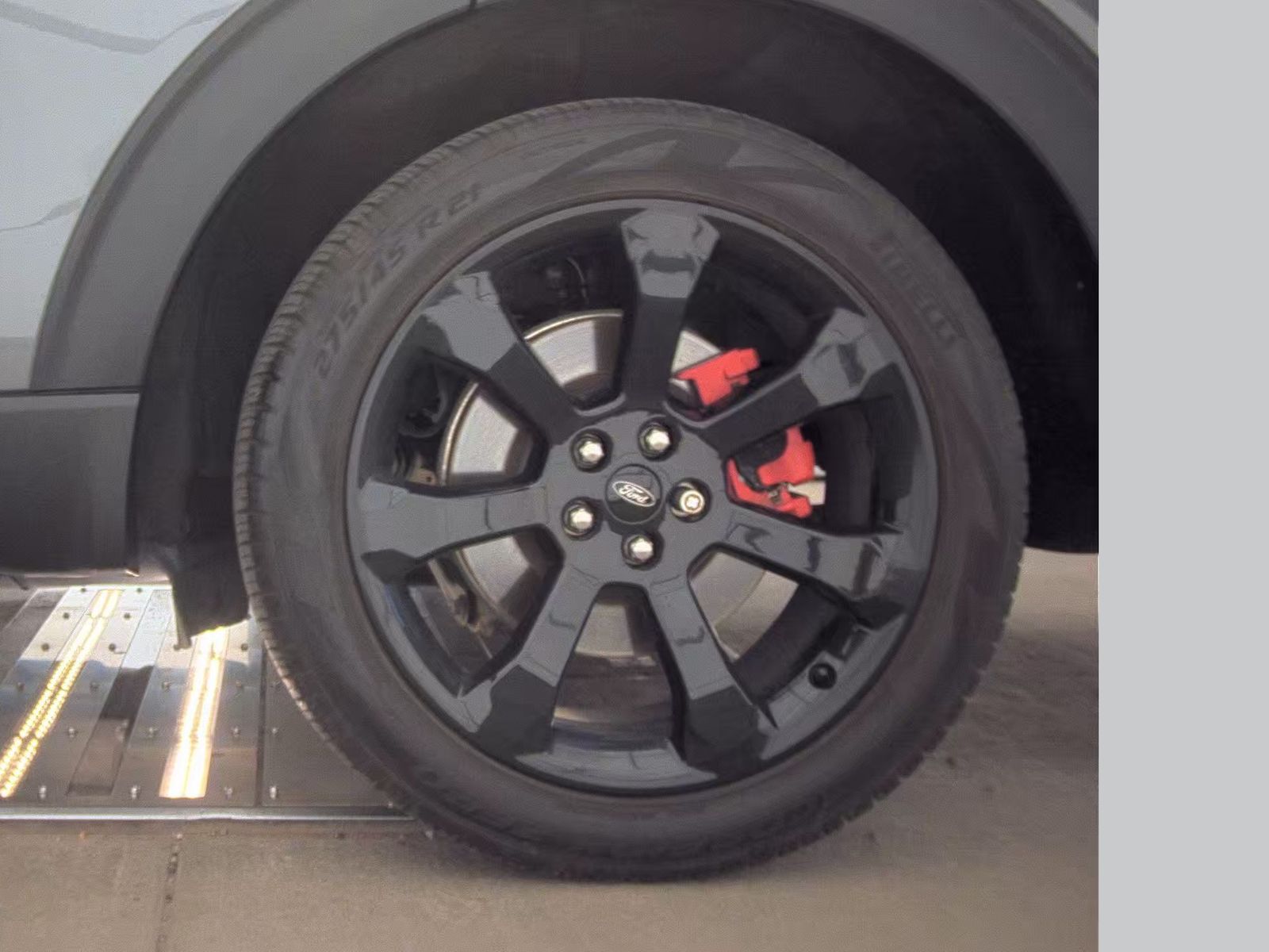 2023 Ford Explorer ST AWD