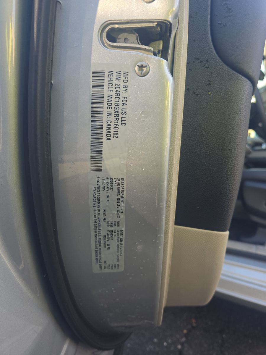 2024 Chrysler Pacifica Touring L FWD