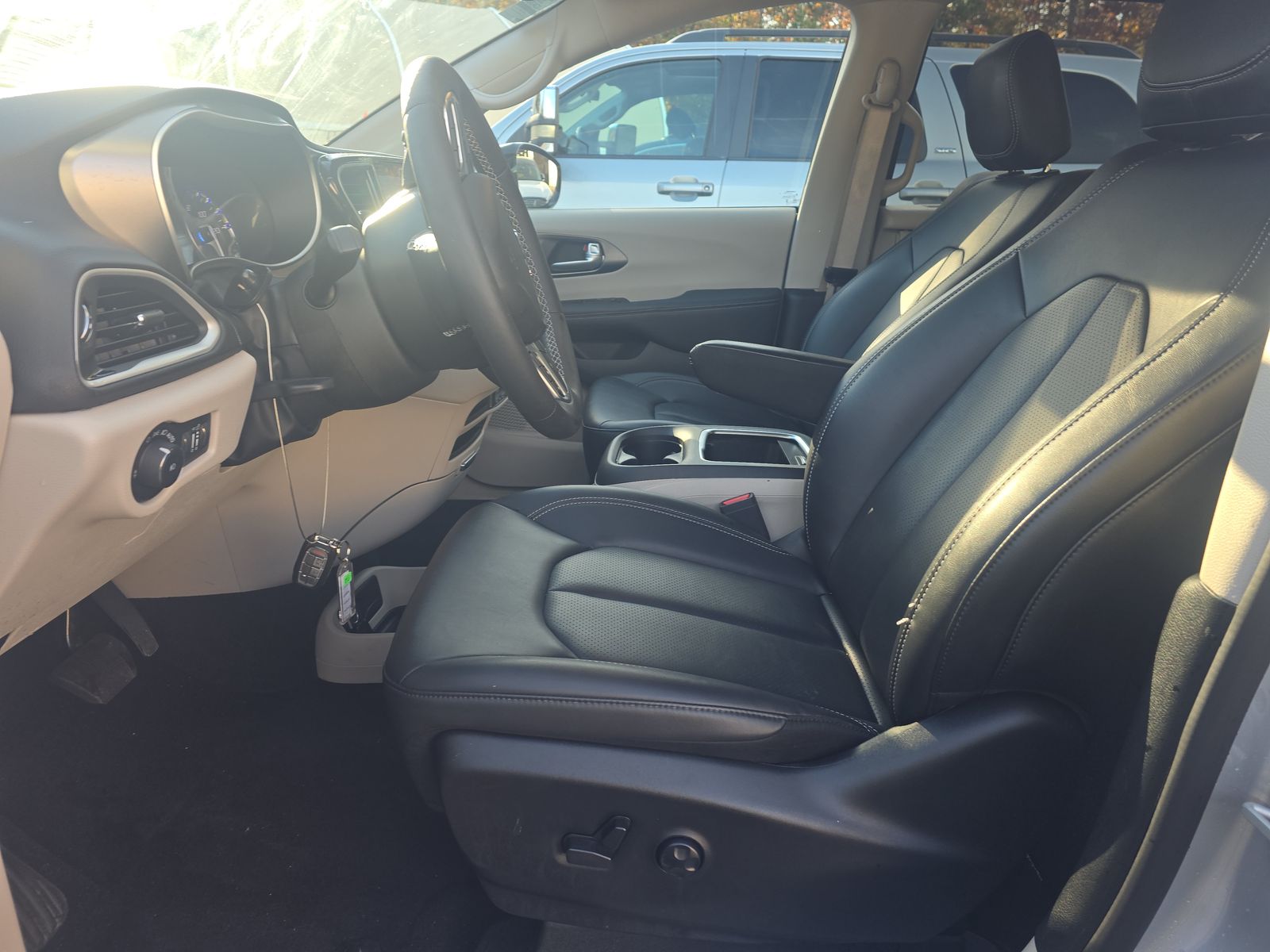 2024 Chrysler Pacifica Touring L FWD