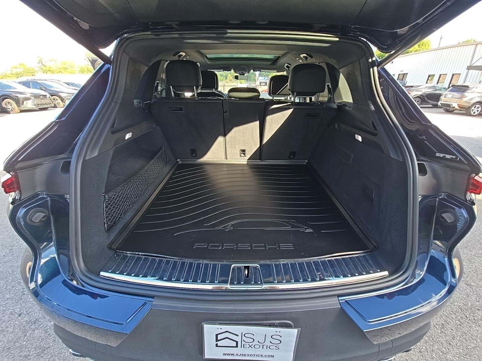 2024 Porsche Cayenne Base AWD