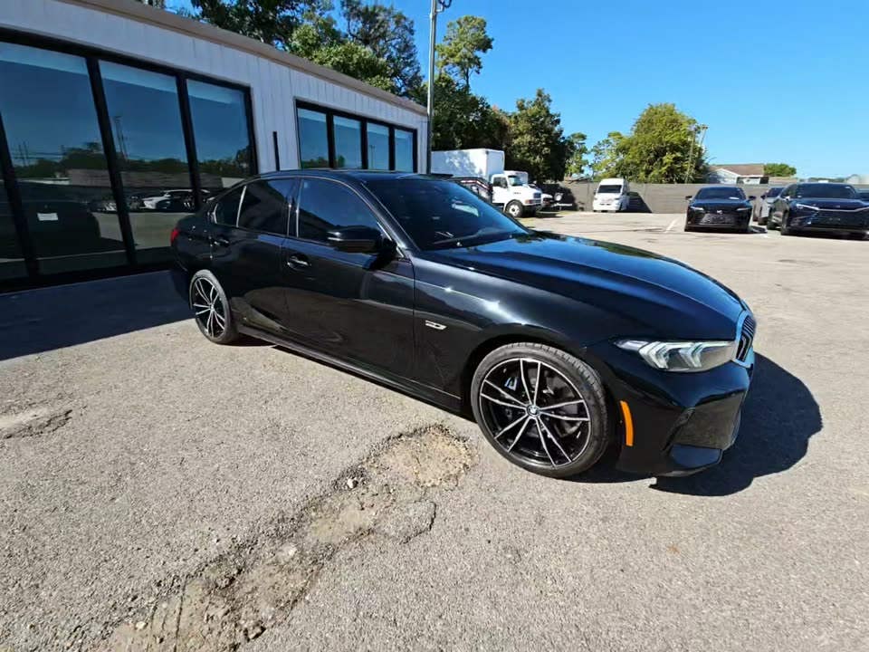 2023 BMW 3 Series 330e RWD