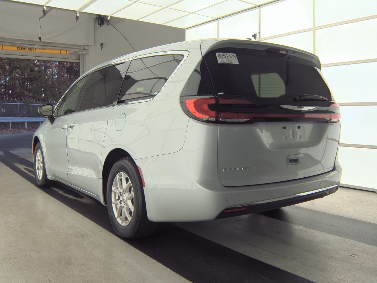2024 Chrysler Pacifica Touring L FWD