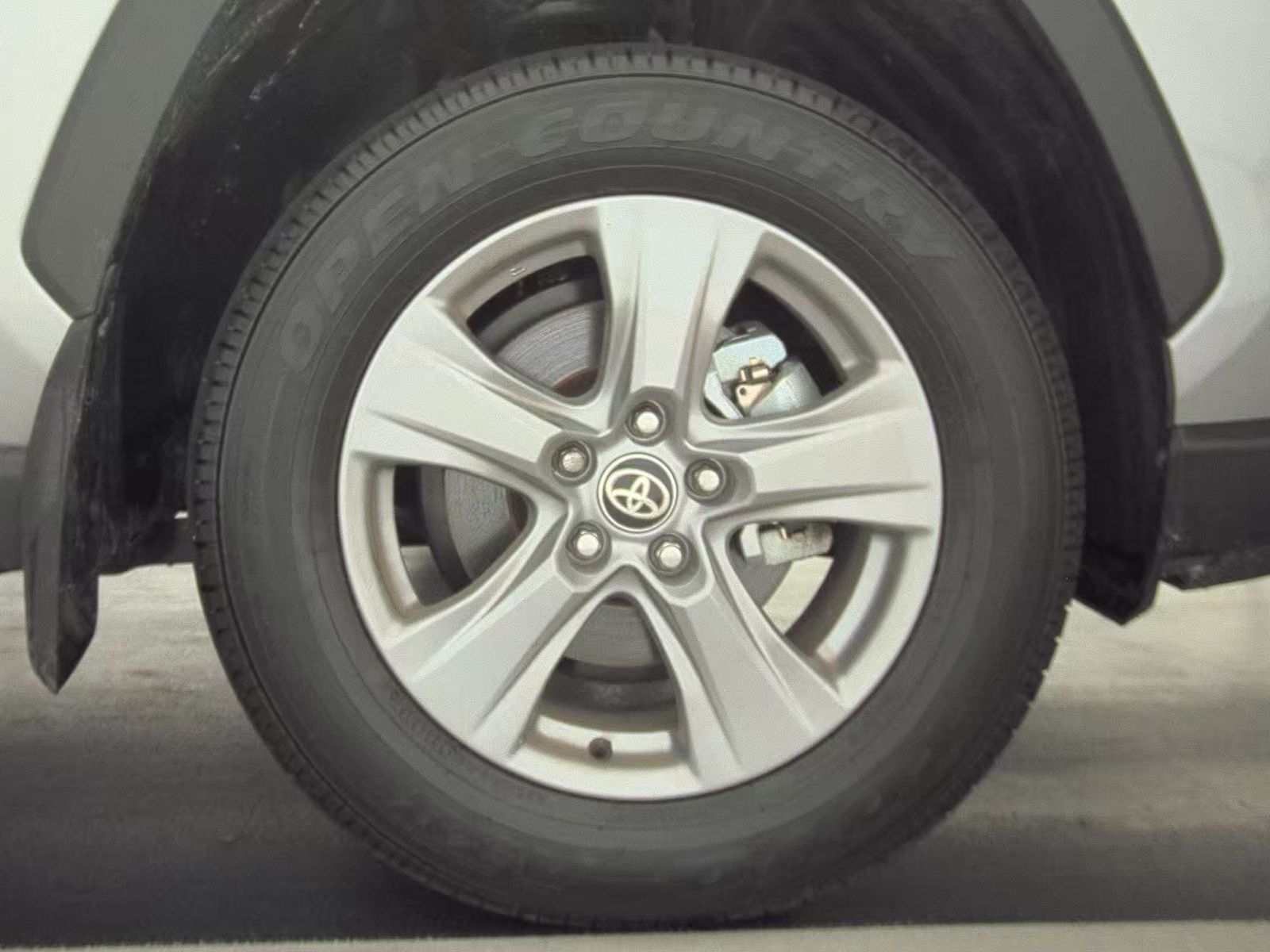 2024 Toyota RAV4 XLE FWD