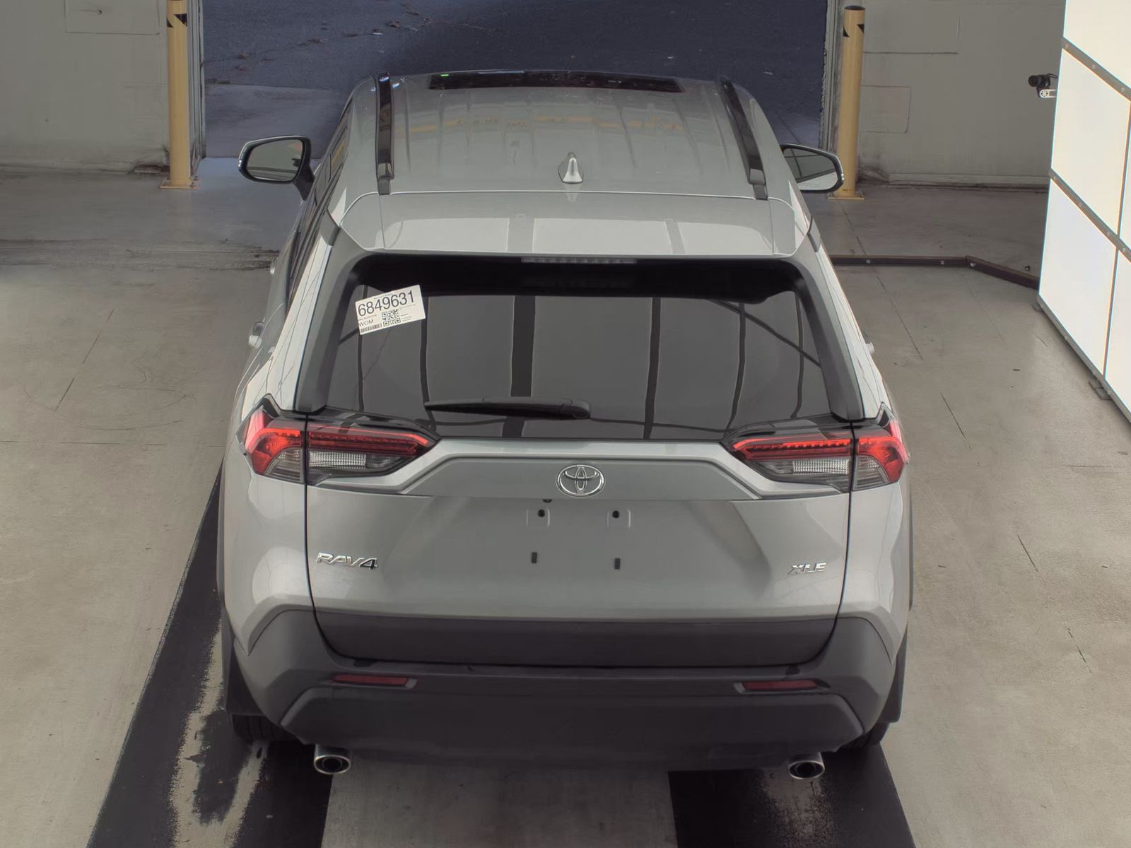 2024 Toyota RAV4 XLE FWD