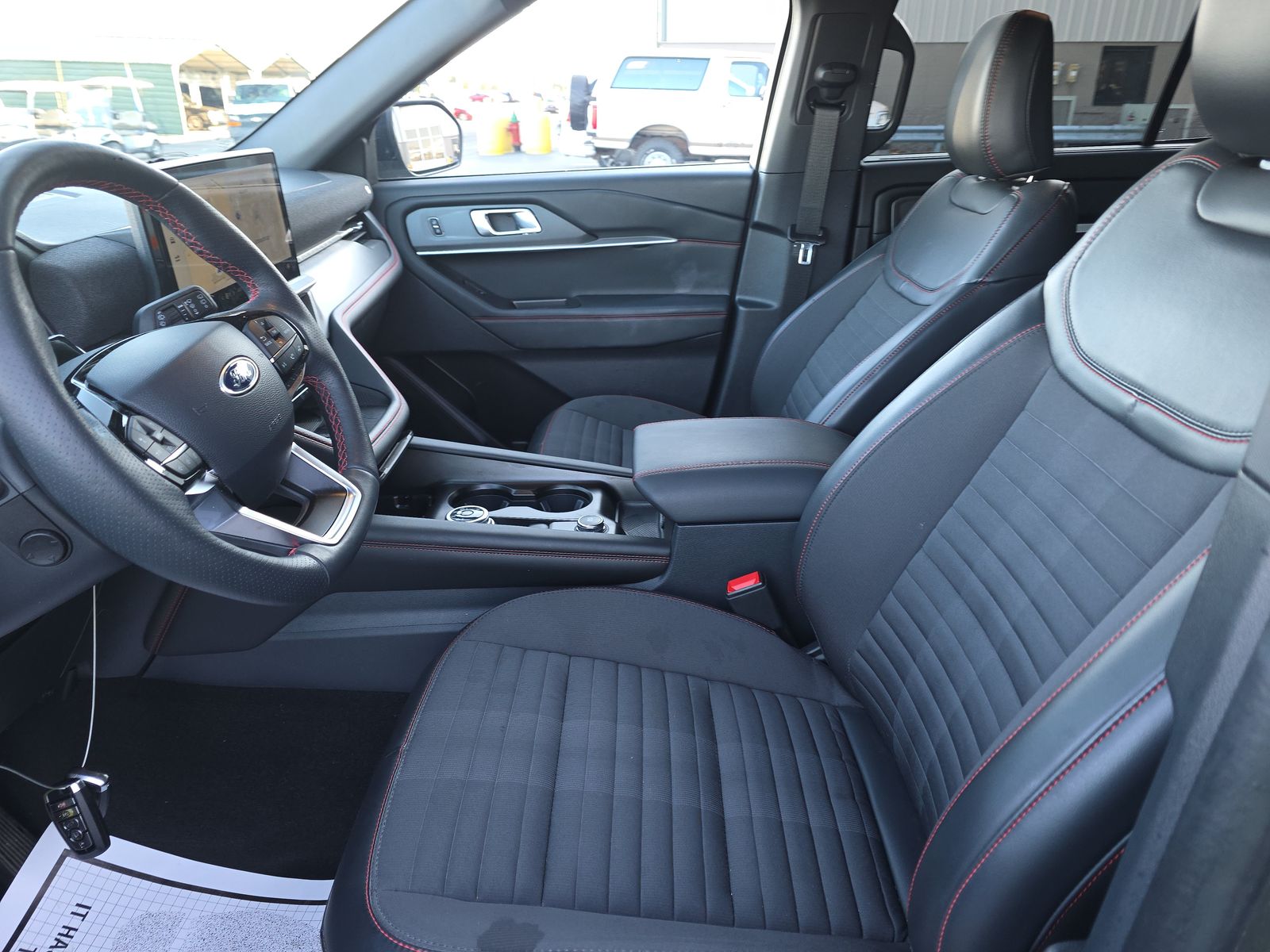 2025 Ford Explorer ST-Line AWD