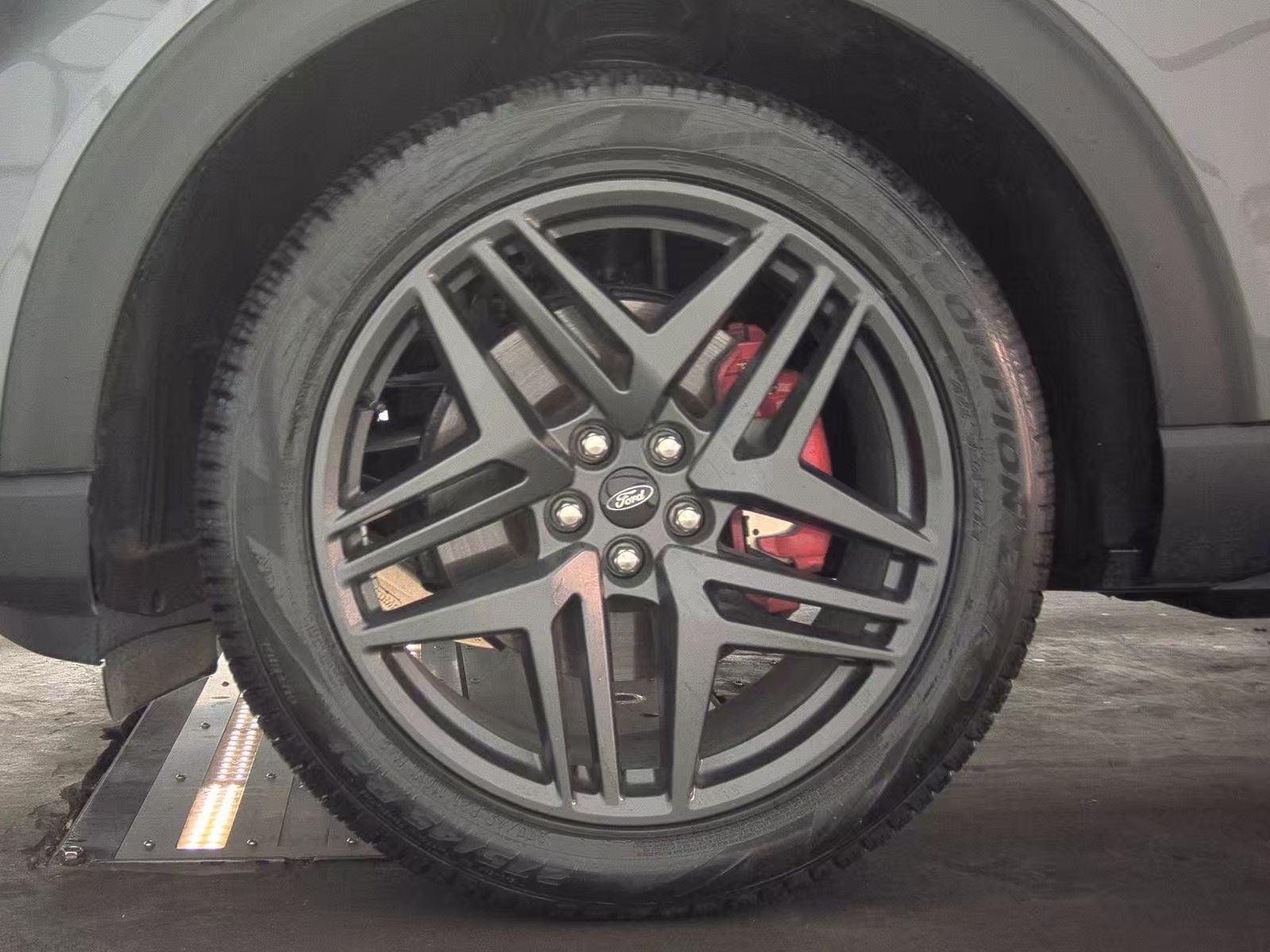 2025 Ford Explorer ST-Line AWD